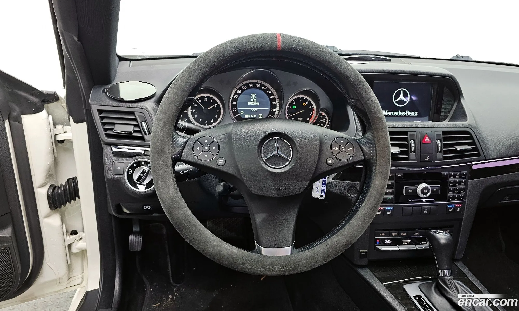 Mercedes-Benz E-Class W212 2011 WDDKJ5GB5BF112423 — 4