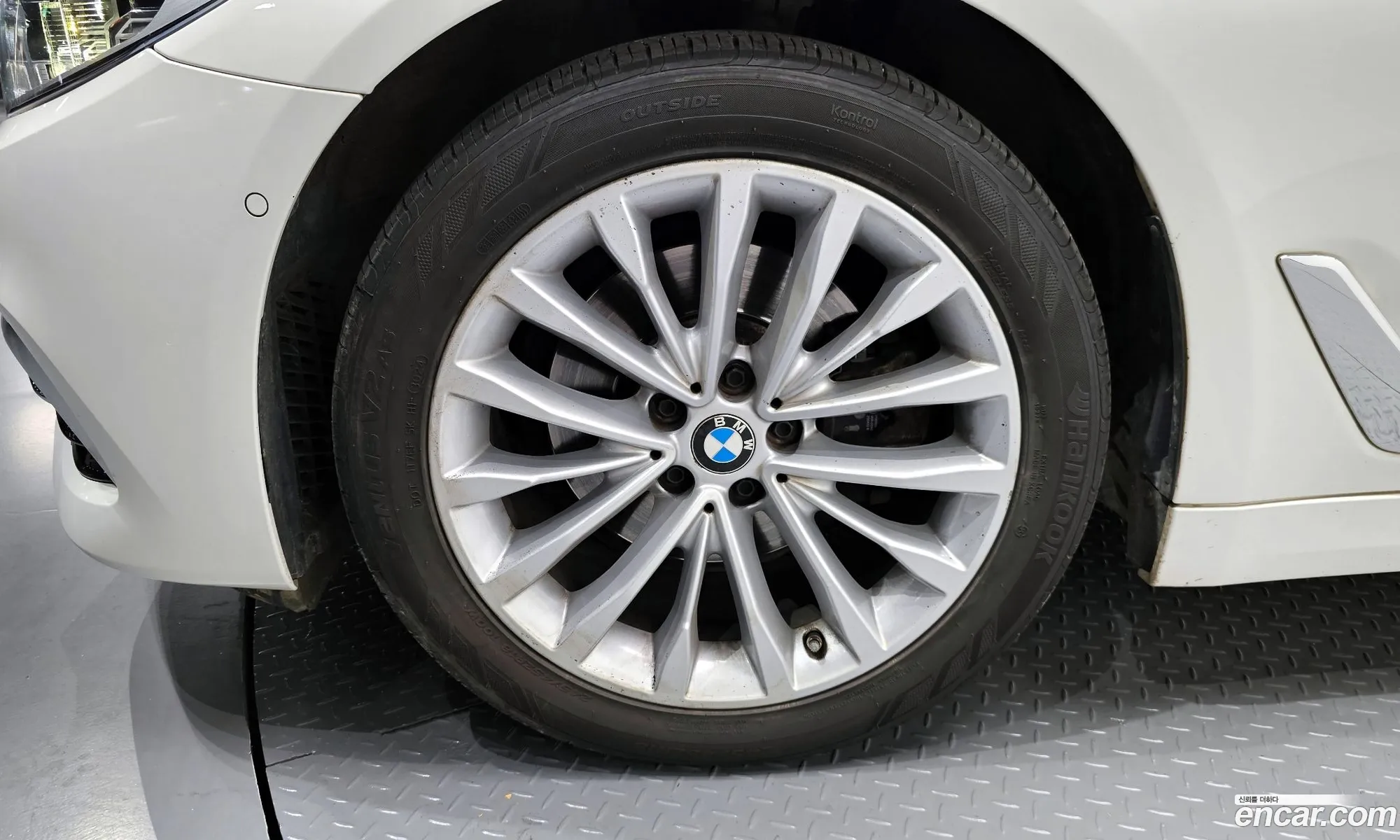 BMW 5 Series 2020 WBAJF3105LCE74435 — 4