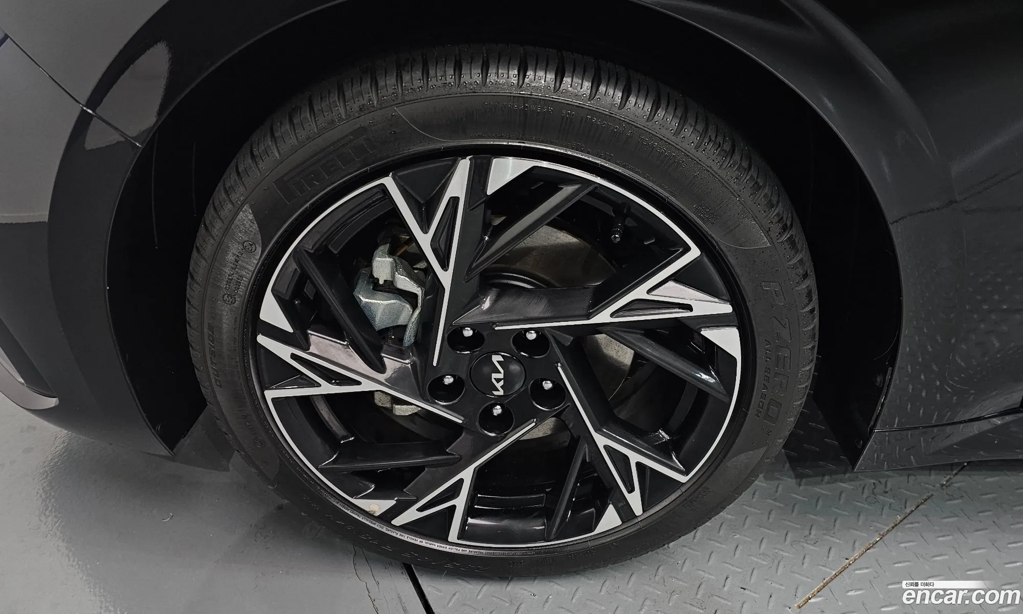 Kia K5 Hybrid 2024 — 3