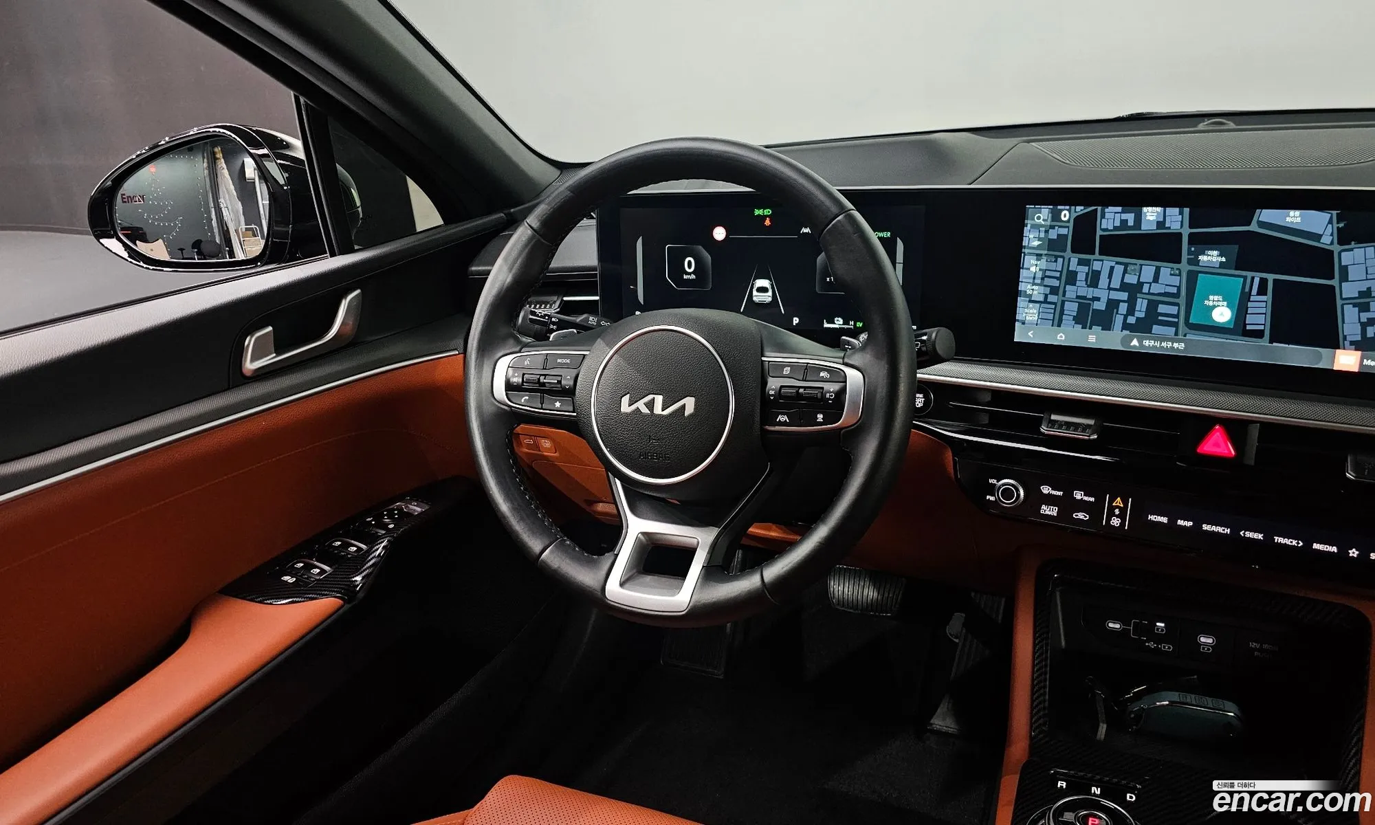Kia K5 Hybrid 2024 — 19