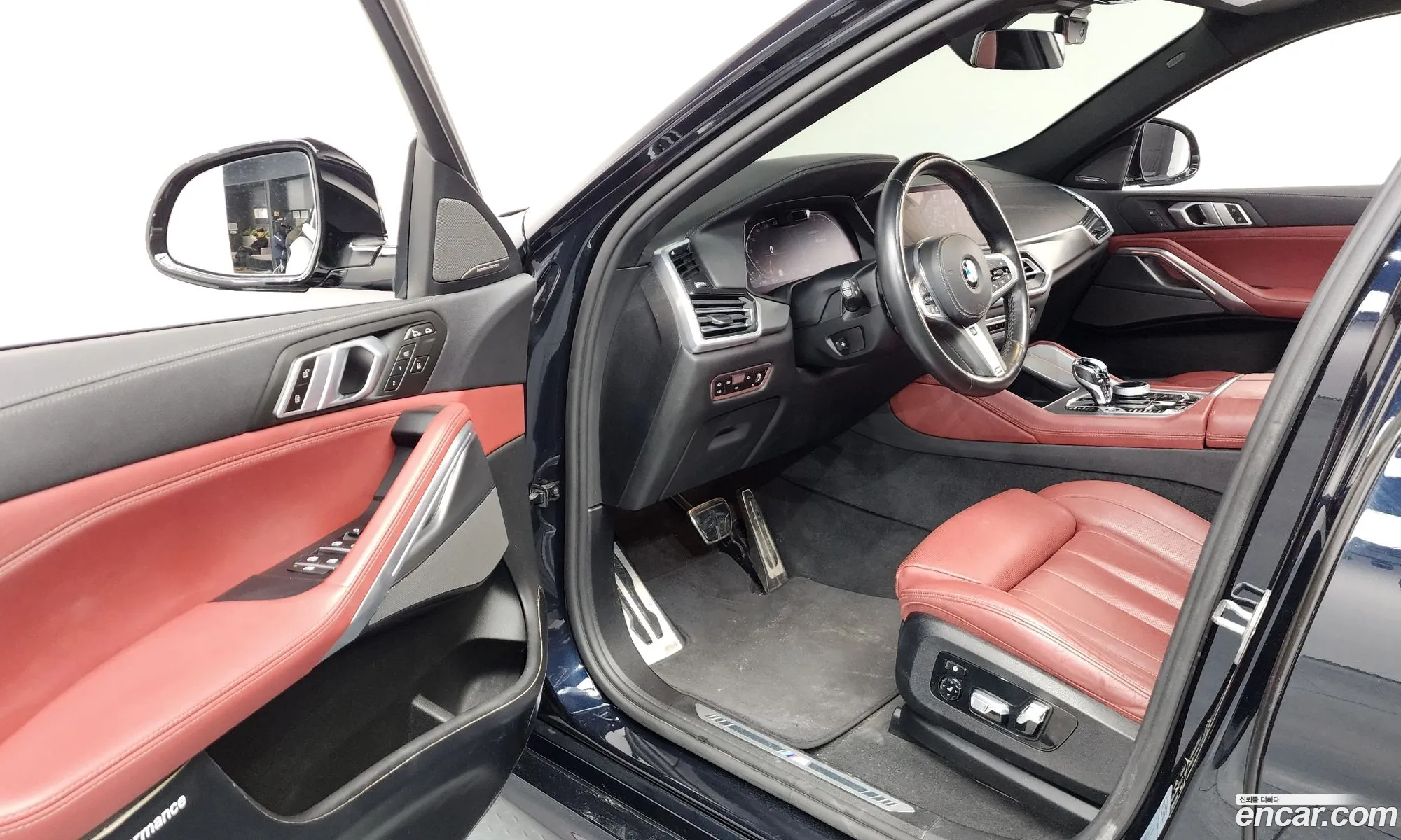 BMW X6 2021 WBAGT8105M9G08438 — 6