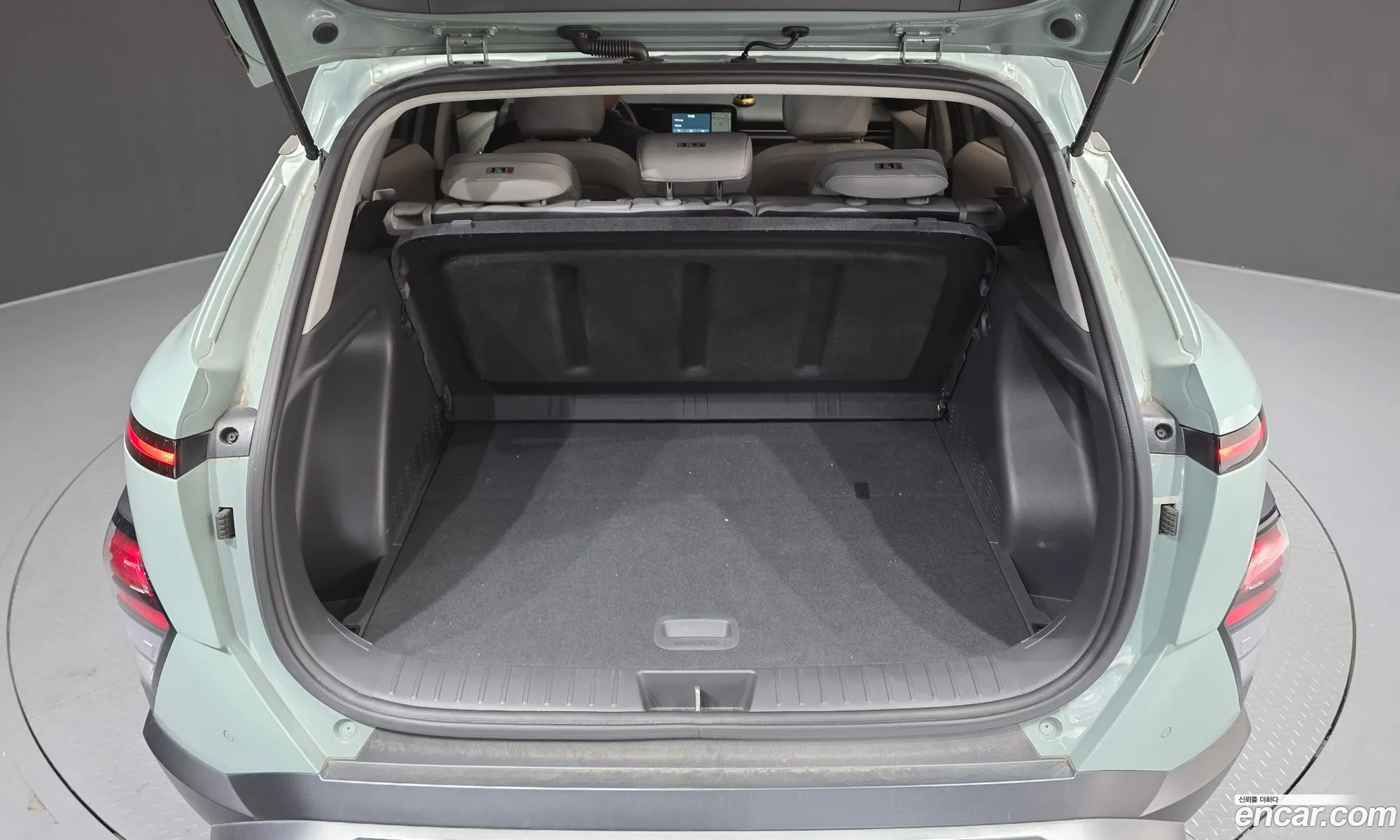 Hyundai Kona Hybrid 2023 — 3