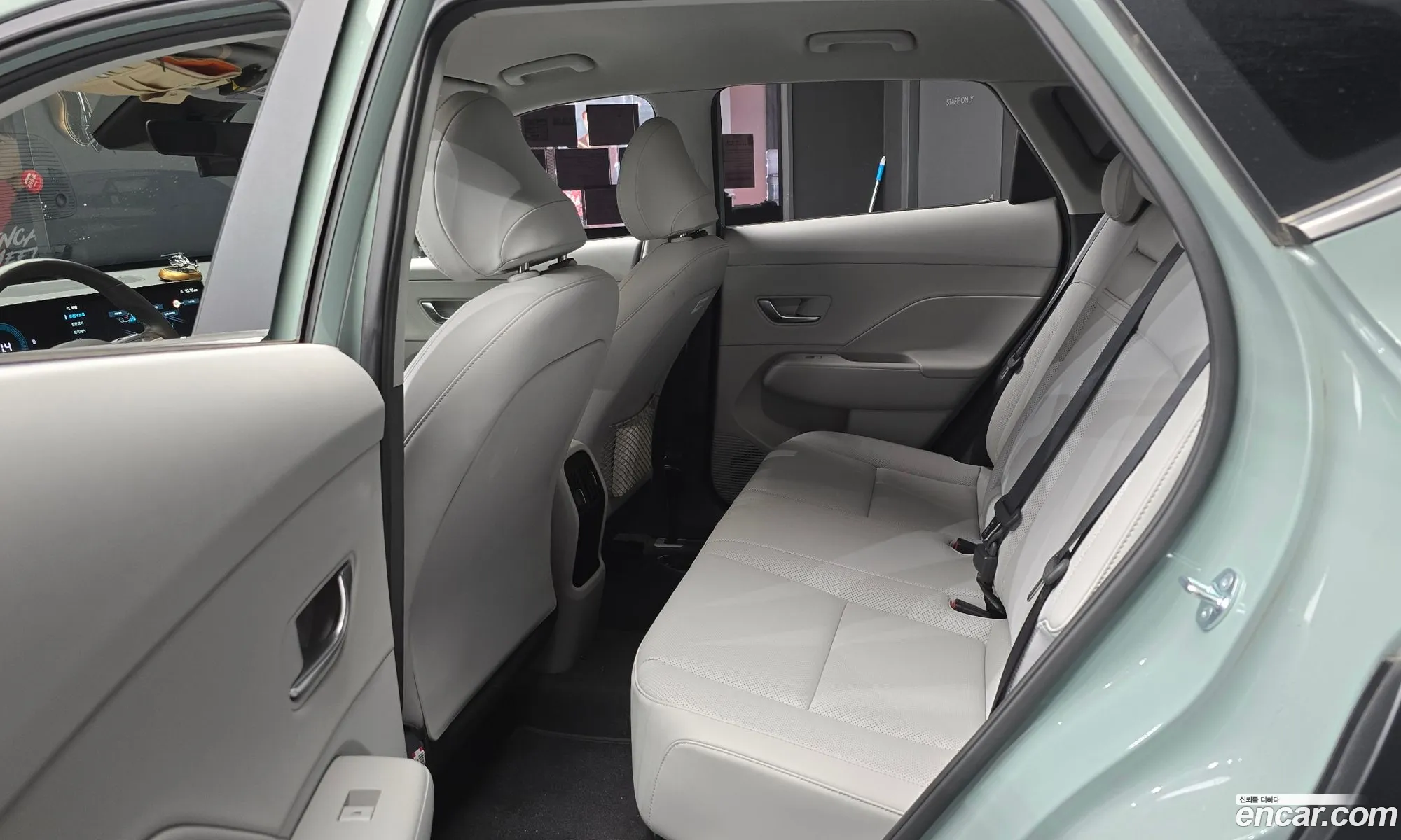 Hyundai Kona Hybrid 2023 — 10