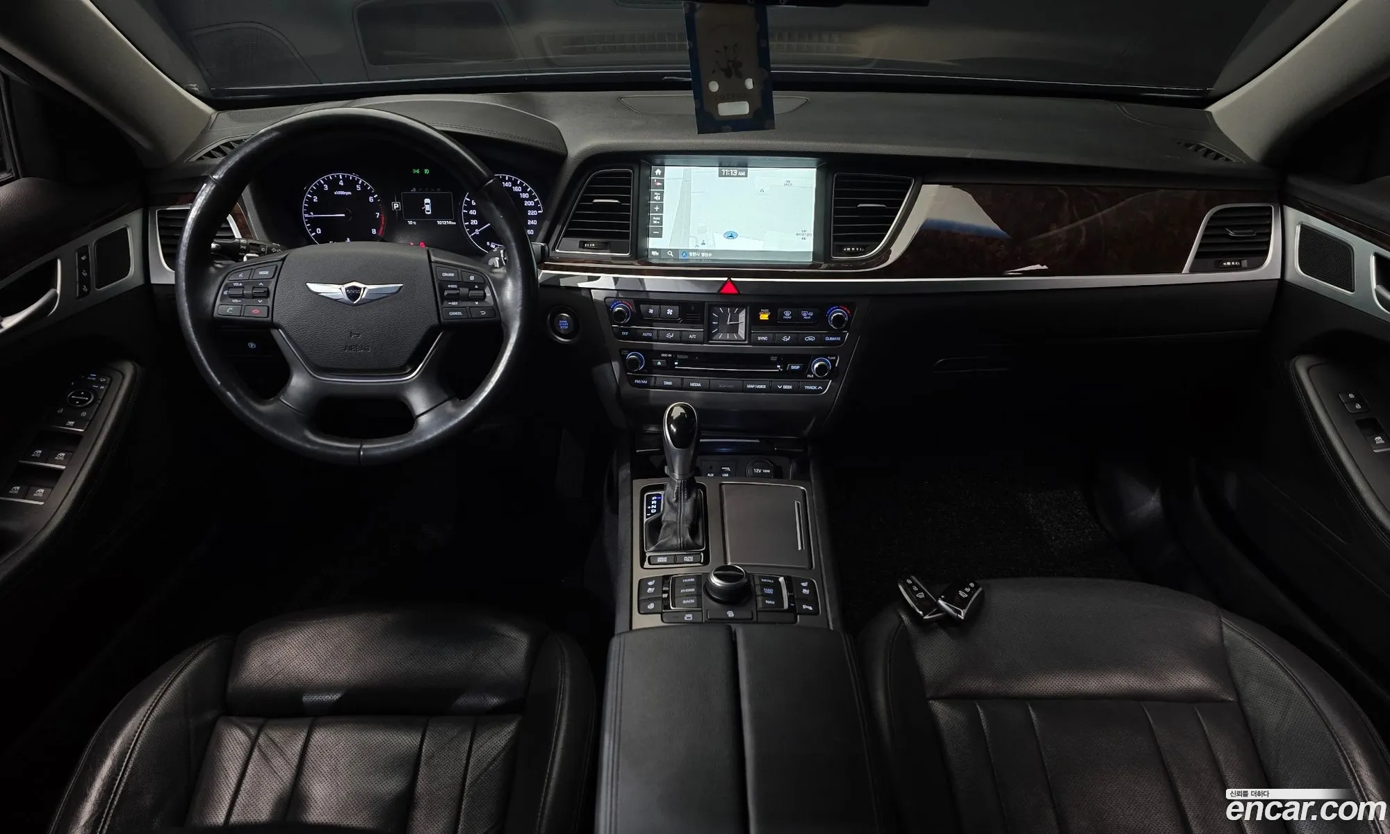 Hyundai Genesis DH 2016 — 15