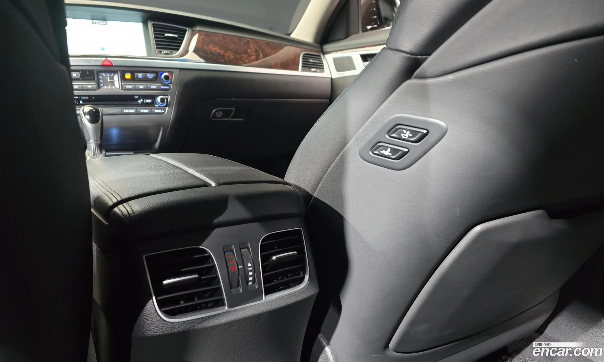 Hyundai Genesis DH 2016 — 10