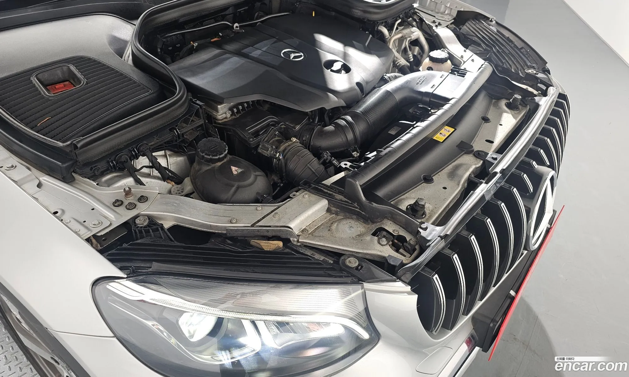 Mercedes-Benz GLC-Class X253 2017 WDC0G0FB1JF299530 — 6