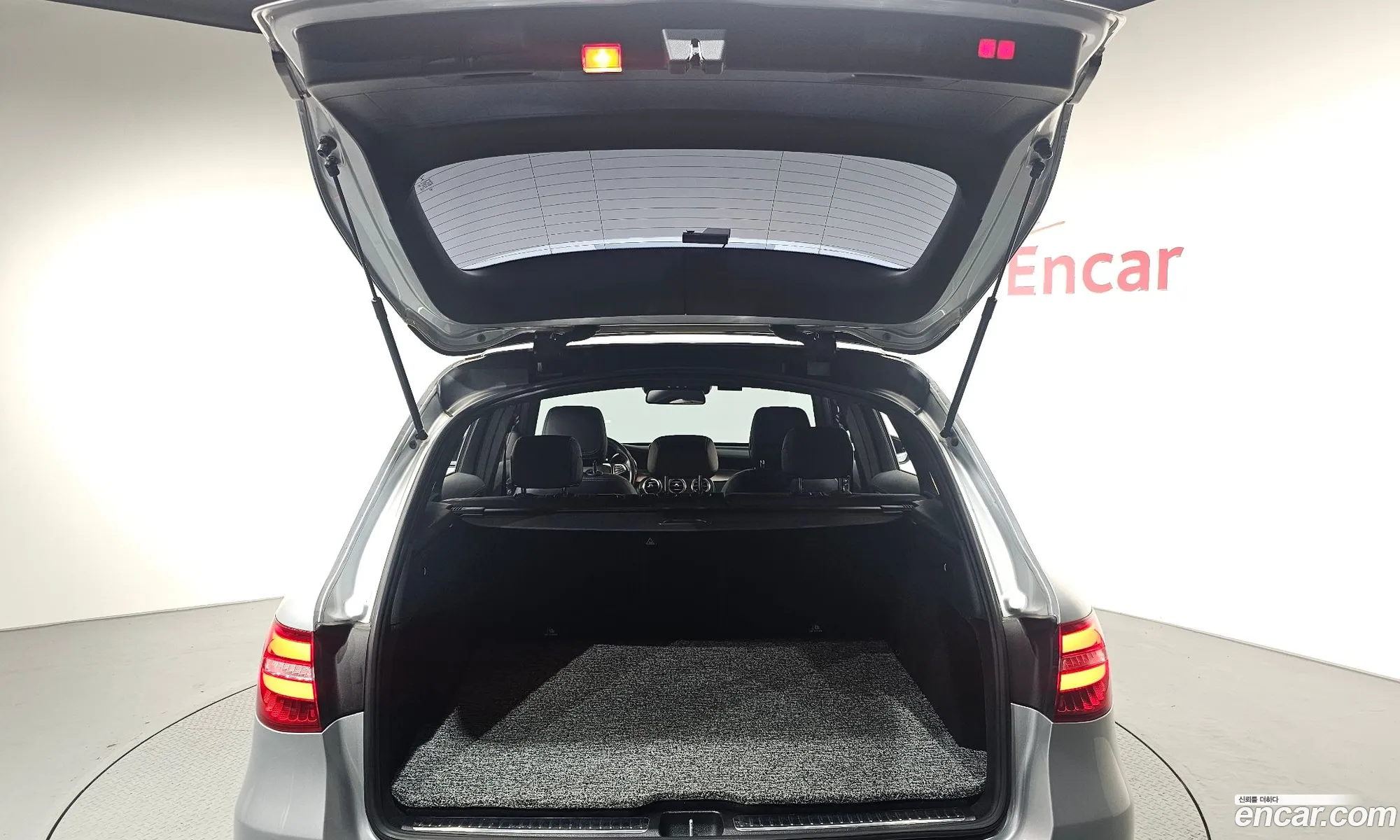 Mercedes-Benz GLC-Class X253 2017 WDC0G0FB1JF299530 — 3