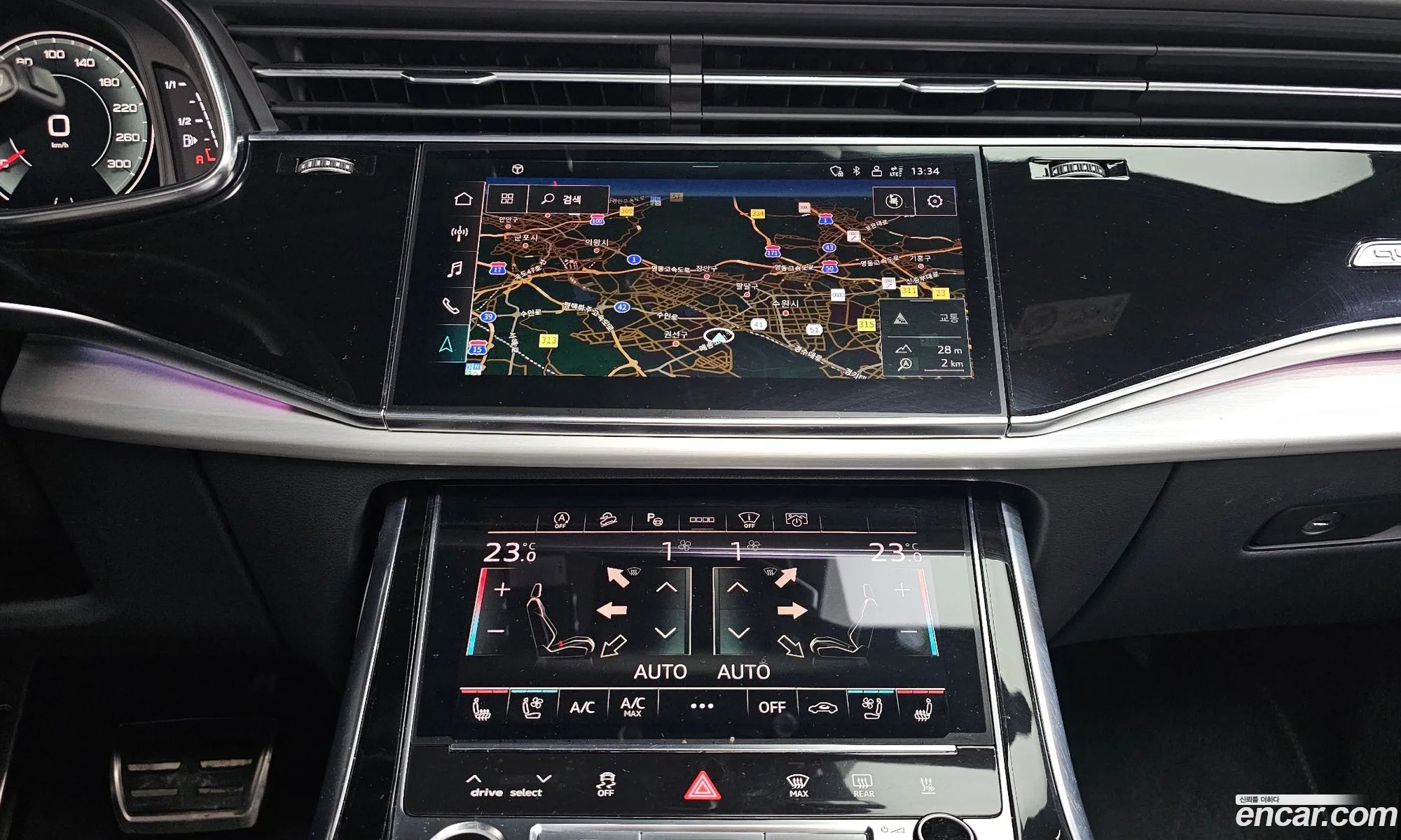 Audi Q8 2021 WAUZZZF11MD000781 — 18