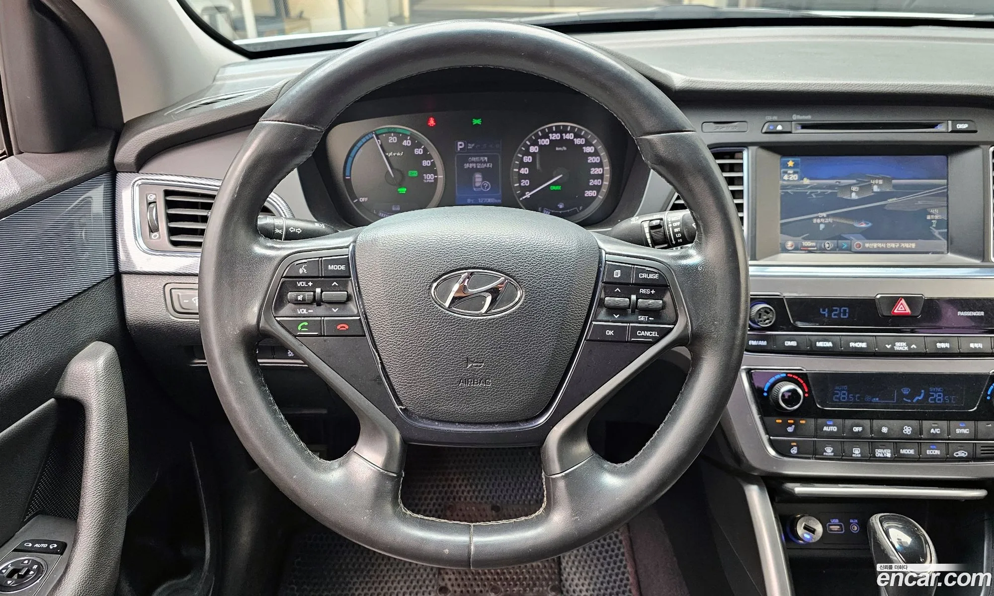 Hyundai LF Sonata Hybrid 2015 — 9