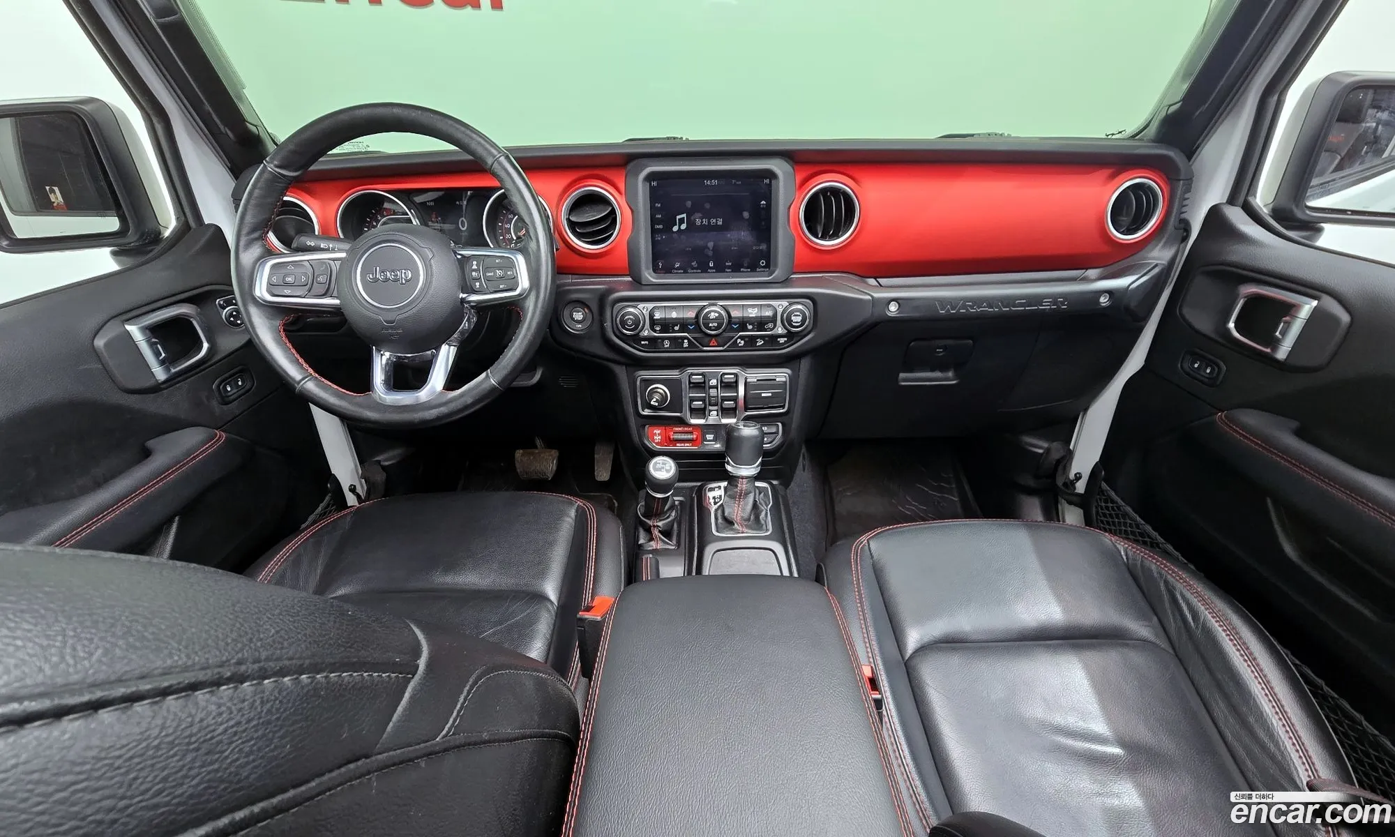 Jeep Wrangler 2020 — 12