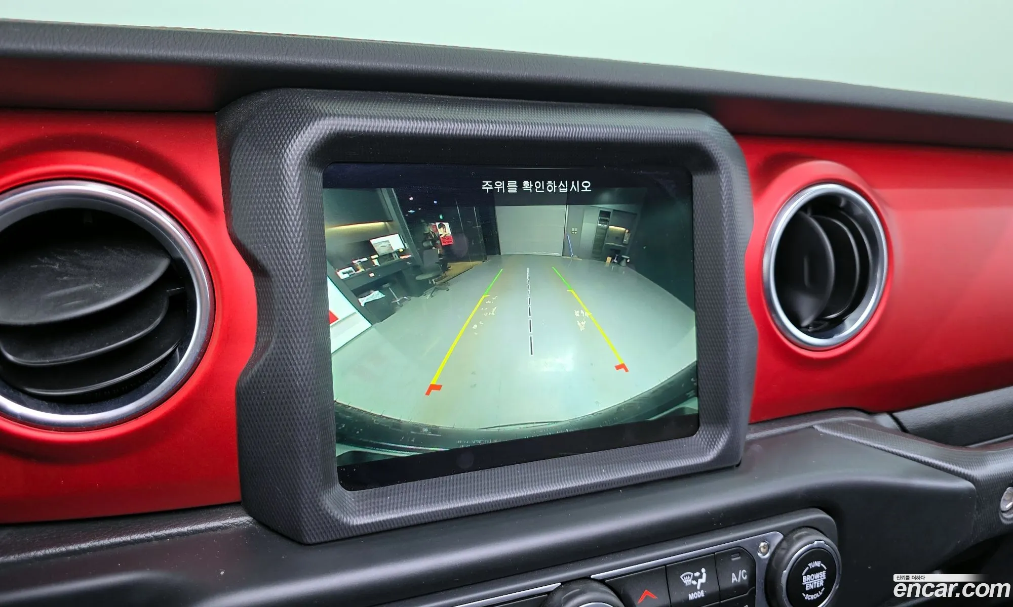 Jeep Wrangler 2020 — 17