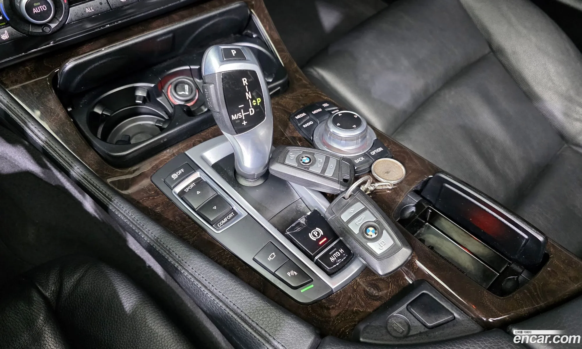 BMW 5 Series 2013 WBAXG3104DDW42937 — 10