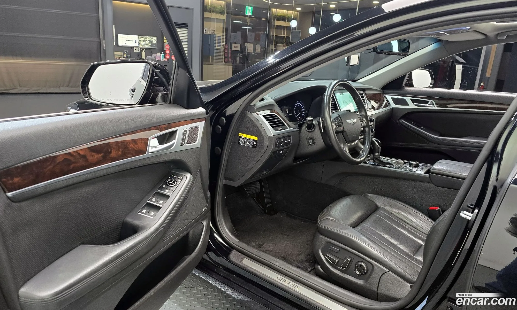 Hyundai Genesis DH 2015 — 14