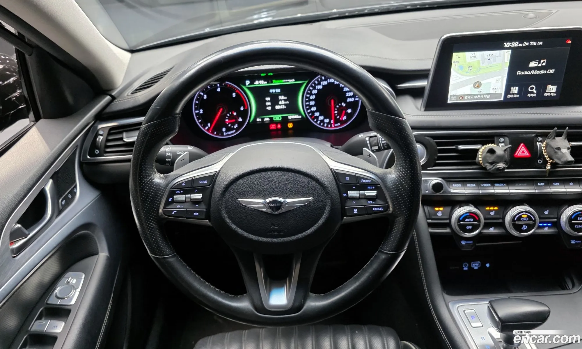 Genesis G70 2018 KMTG441BBJU007517 — 4