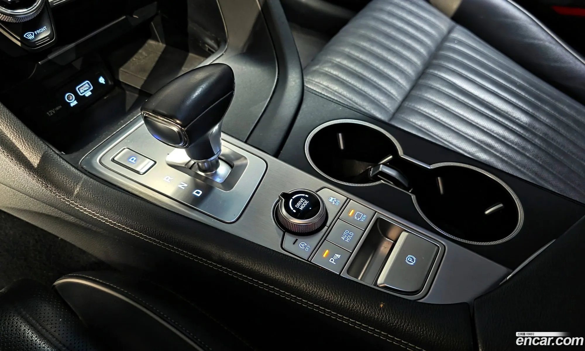 Genesis G70 2018 KMTG441BBJU007517 — 3