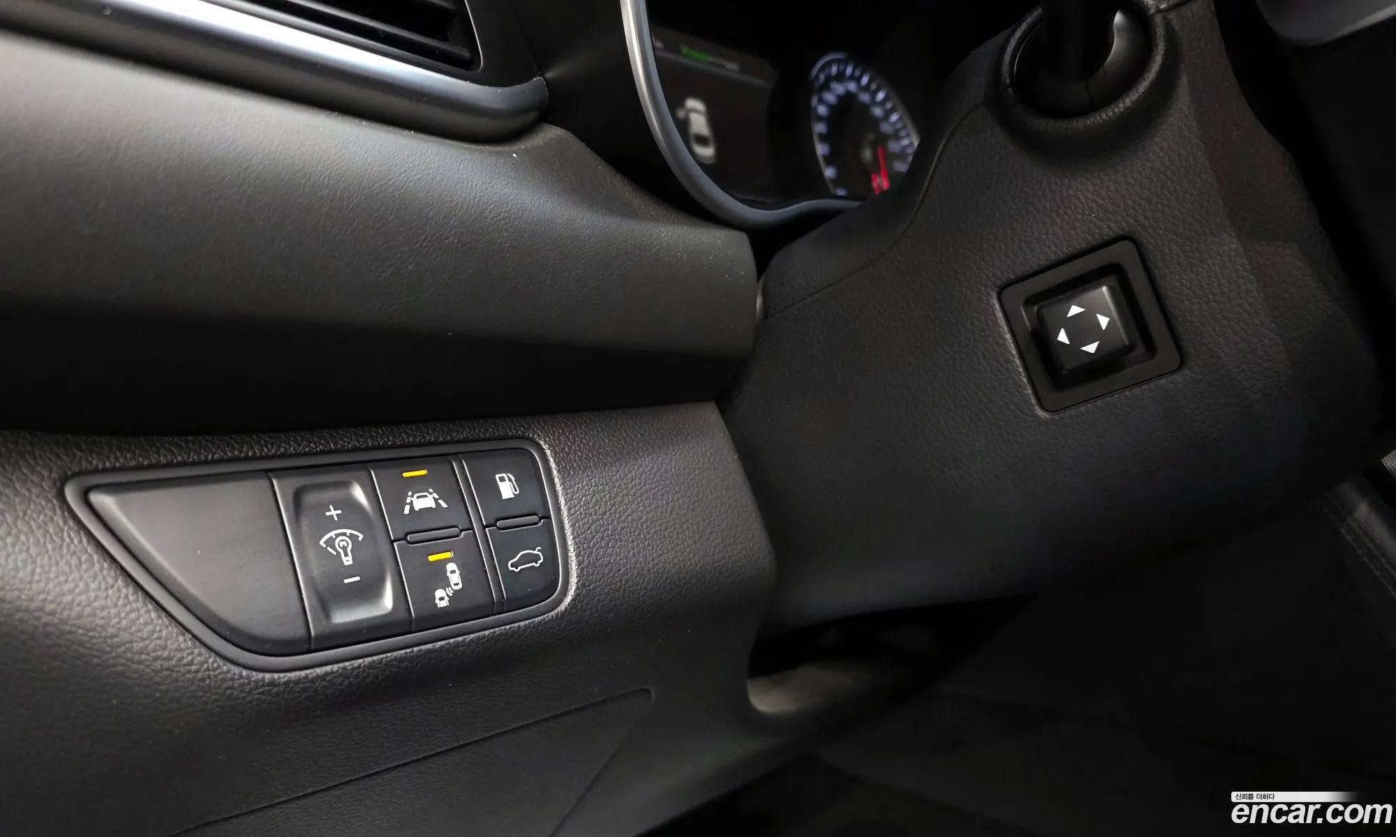 Genesis G70 2018 KMTG441BBJU007517 — 9