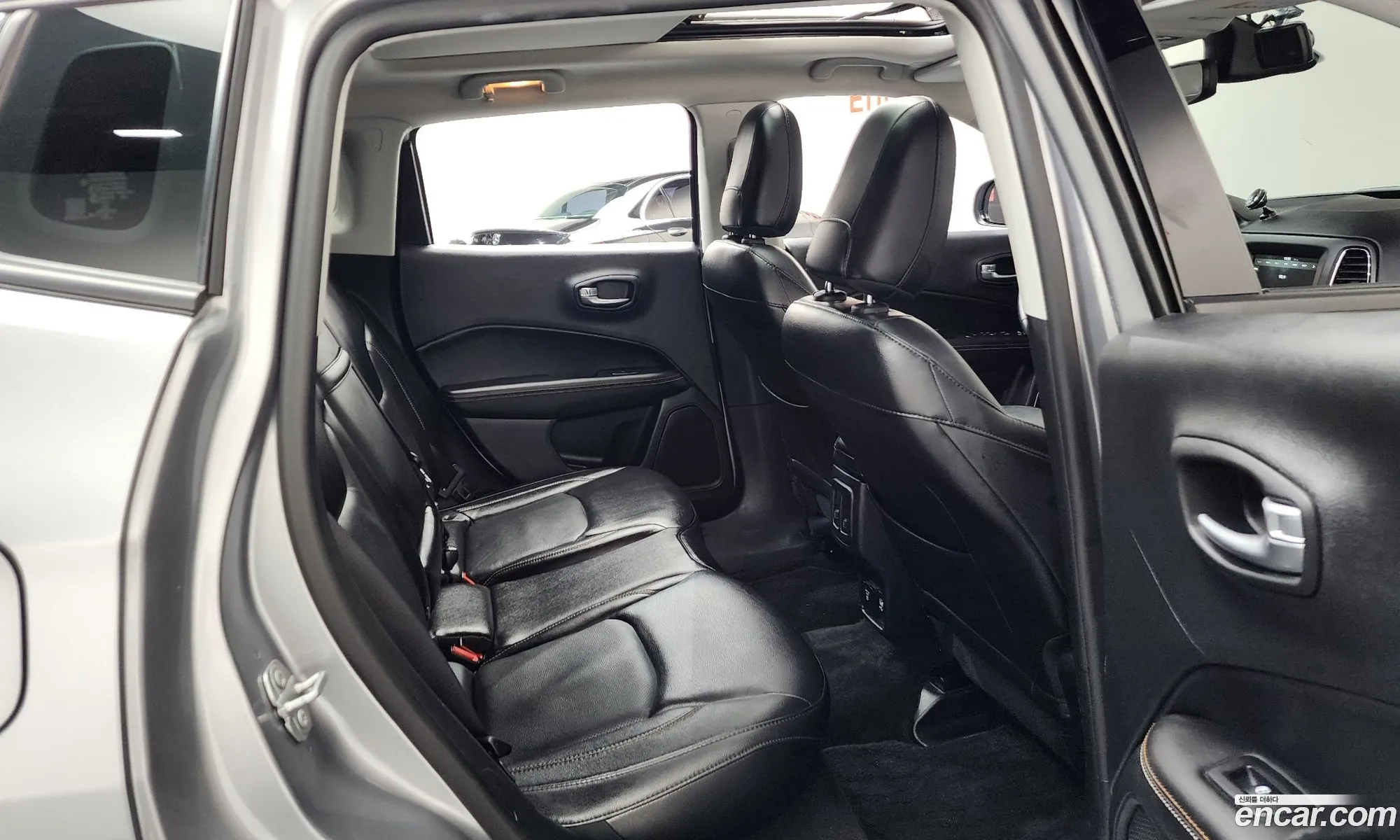 Jeep Compass 2018 3C4NJDBB3JT393960 — 5