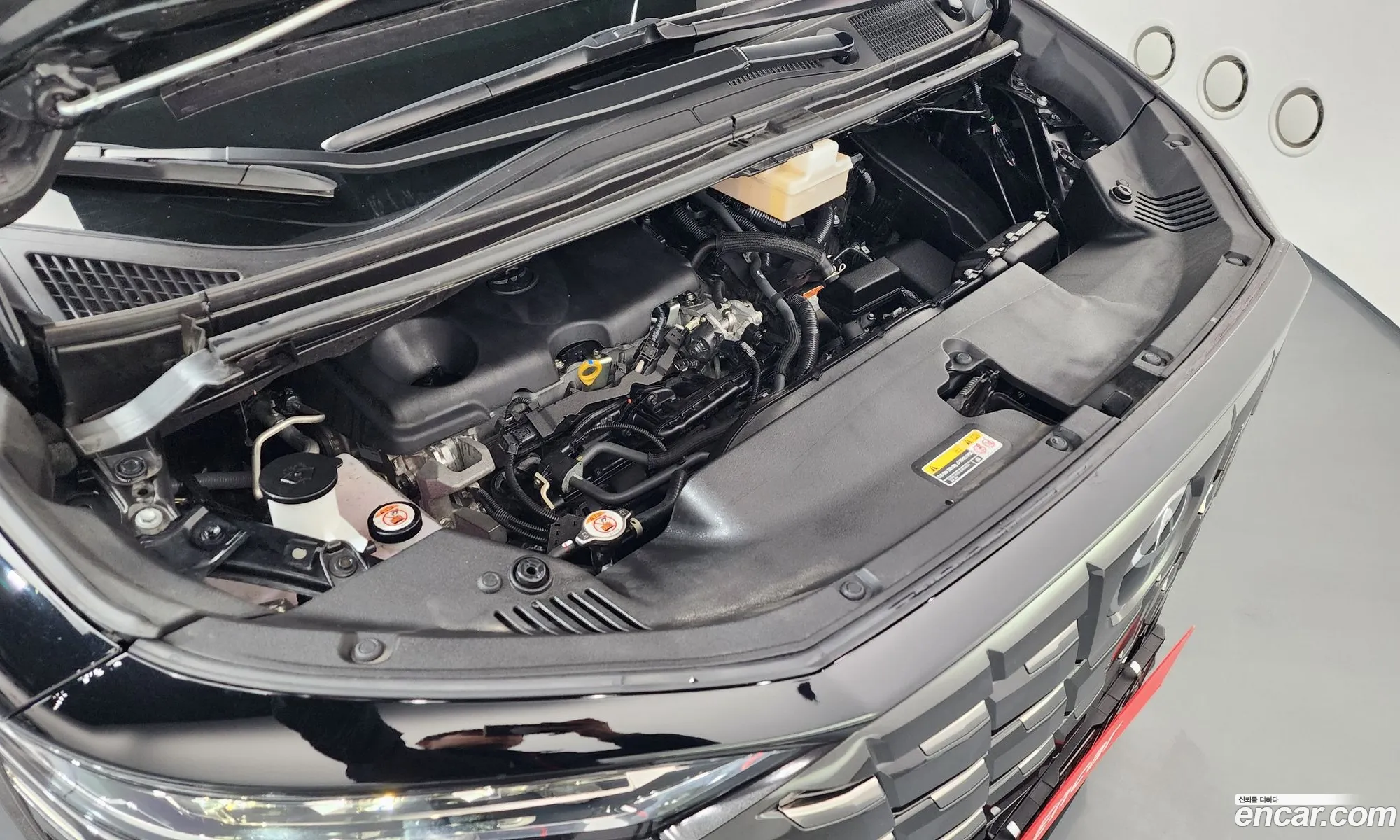 Toyota Alphard 2024 — 12