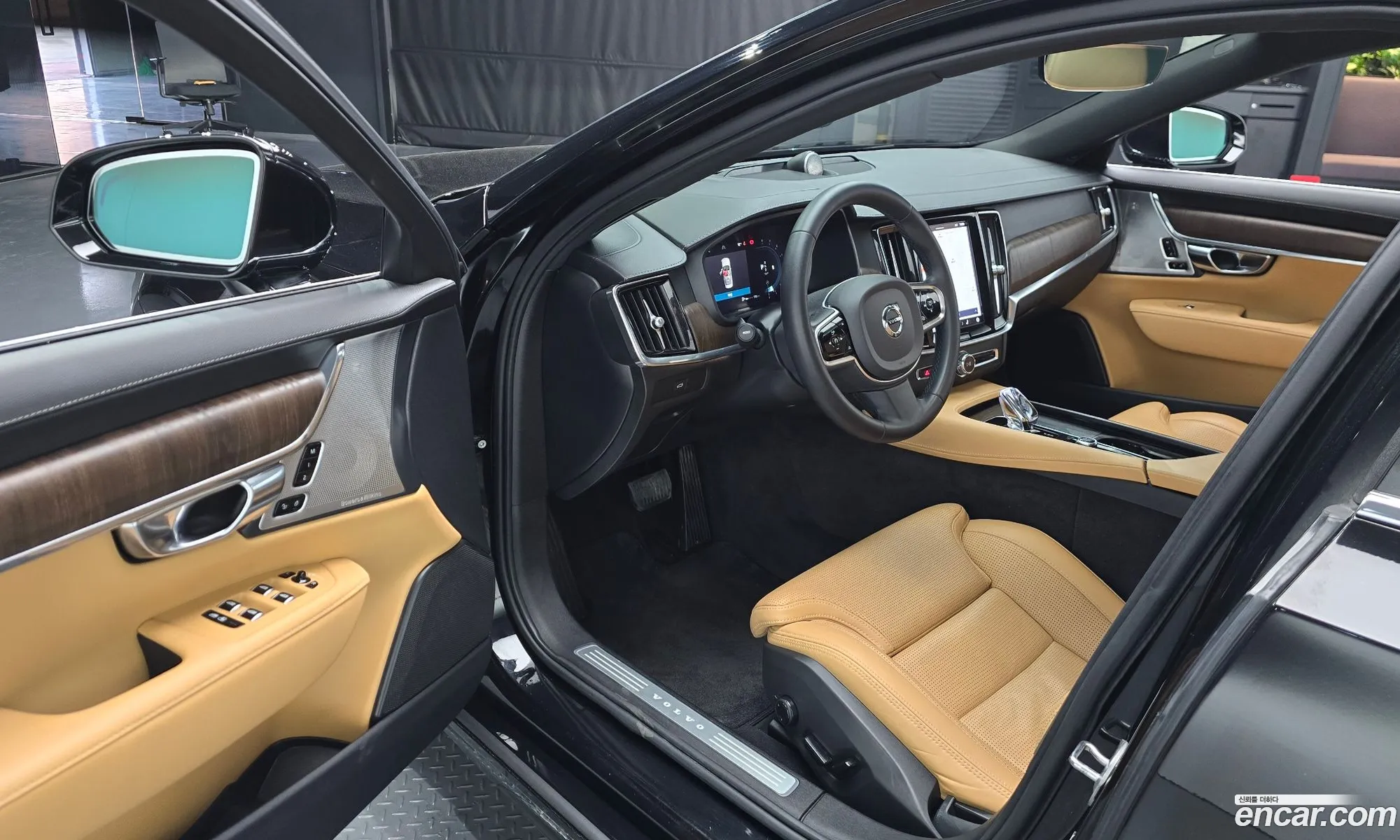 Volvo S90 2022 LVYPT0629PP329501 — 10