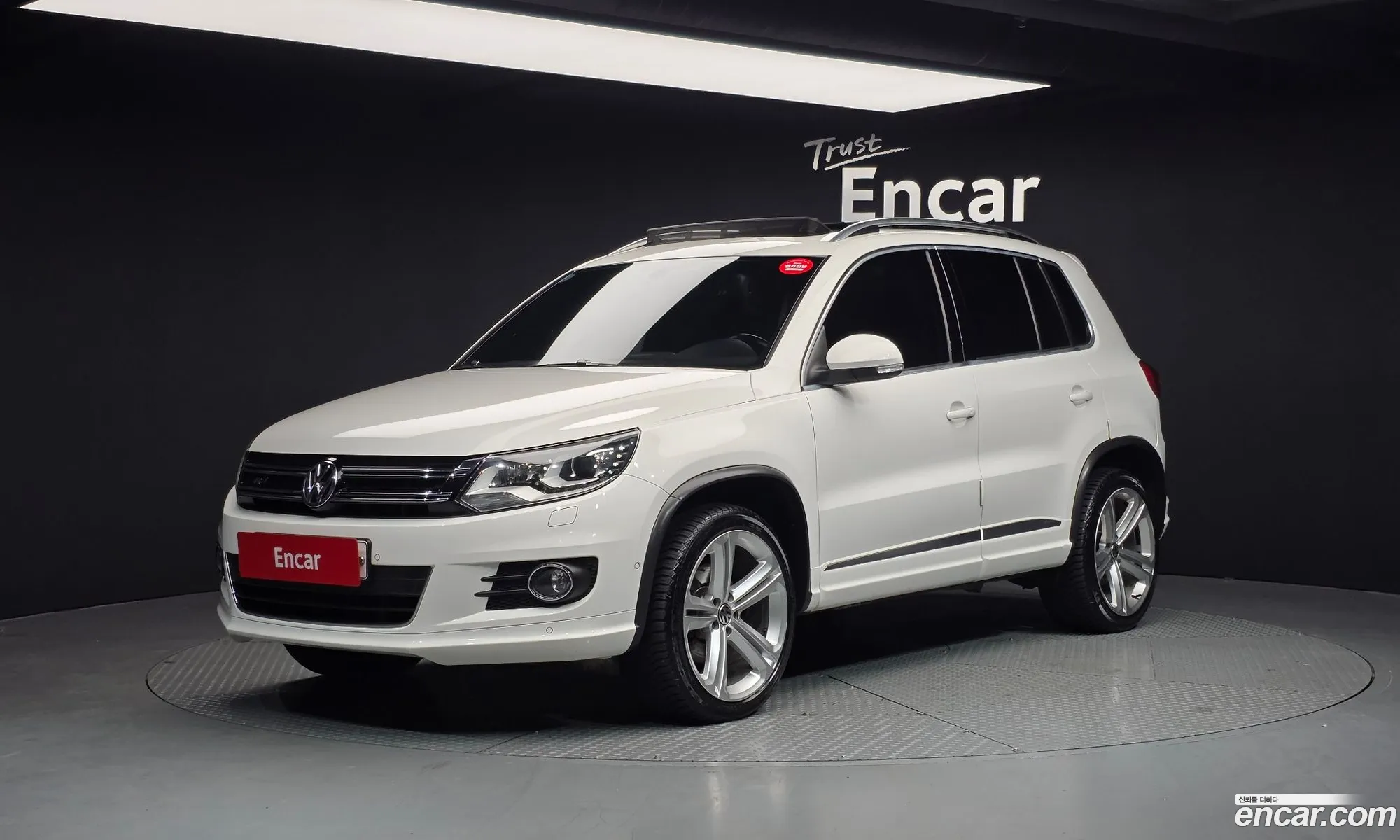 Volkswagen Tiguan 2013 — 8