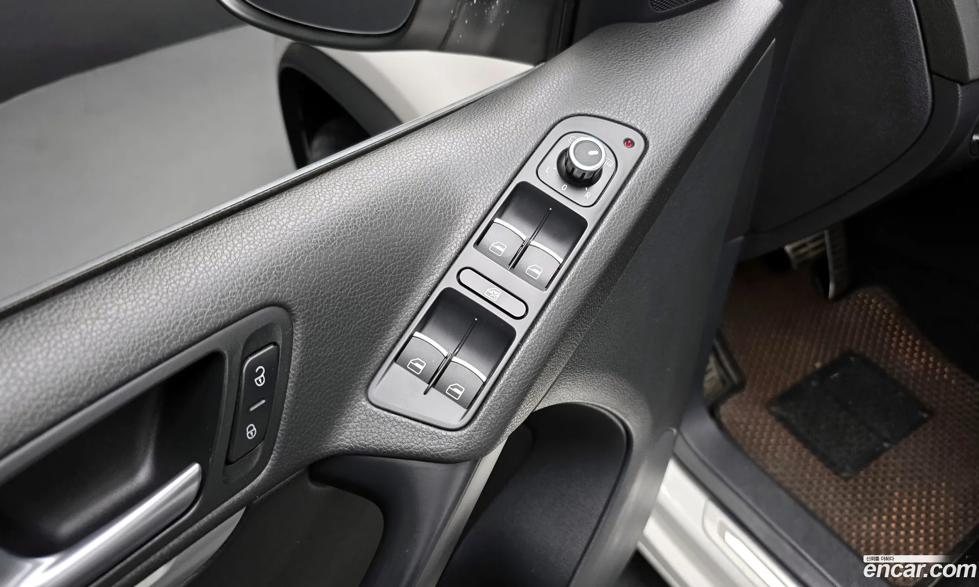 Volkswagen Tiguan 2013 — 14