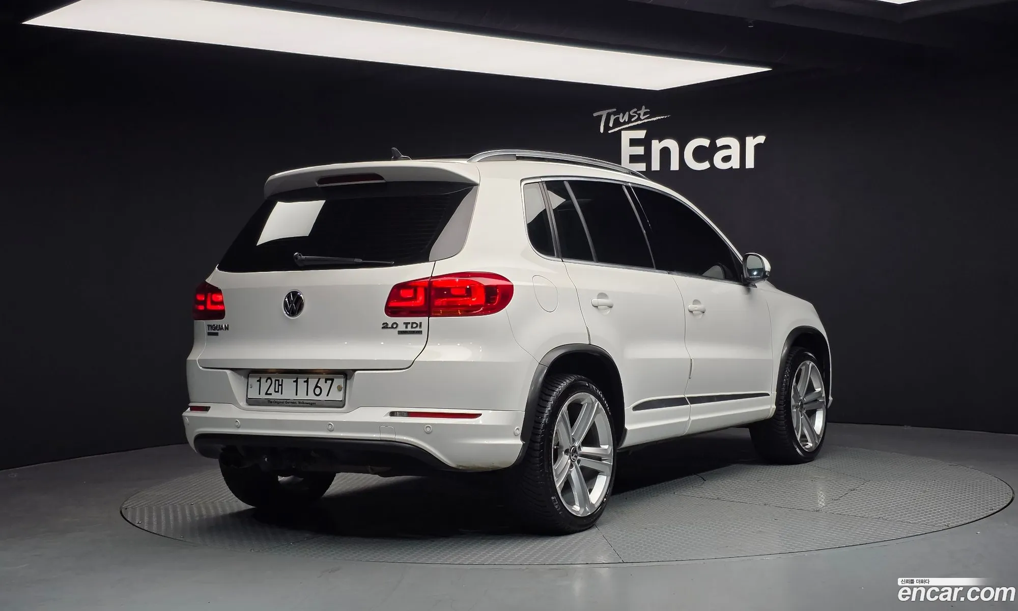 Volkswagen Tiguan 2013 — 17