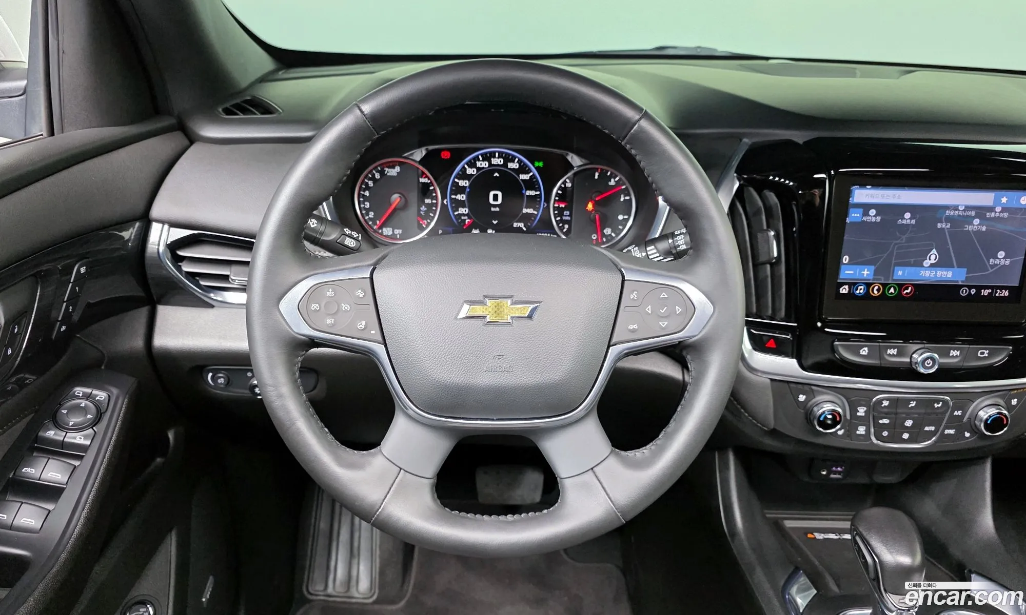 Chevrolet (GM Daewoo) Traverse 2022 — 13