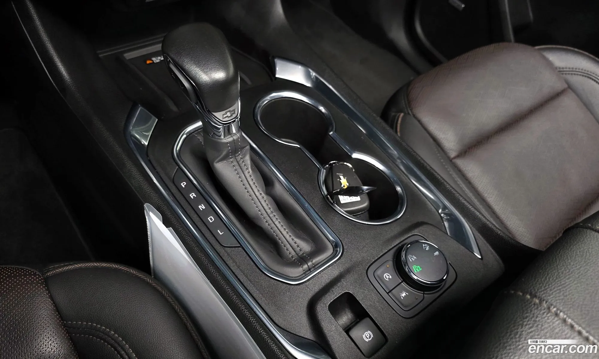 Chevrolet (GM Daewoo) Traverse 2022 — 12