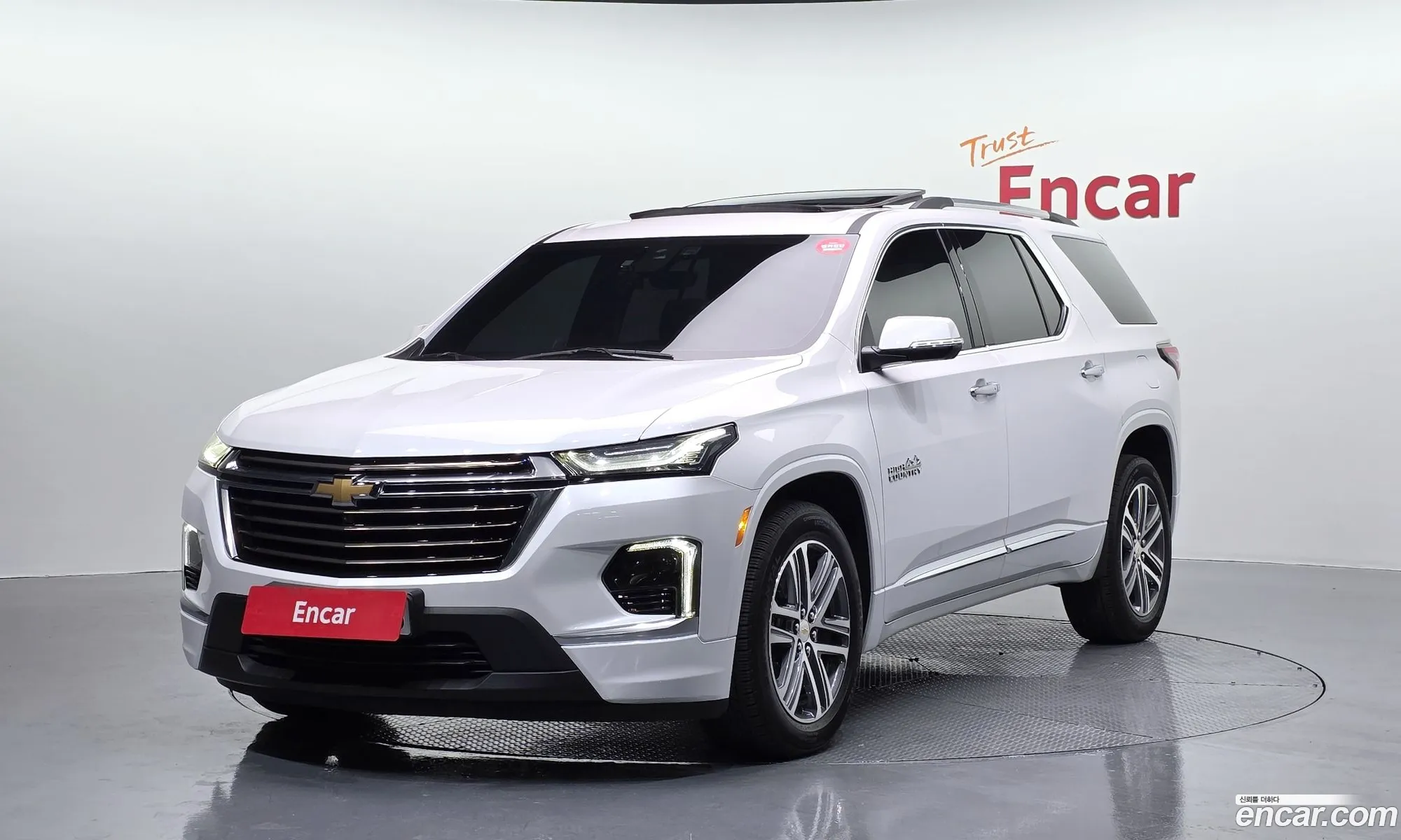Chevrolet (GM Daewoo) Traverse 2022 — 18
