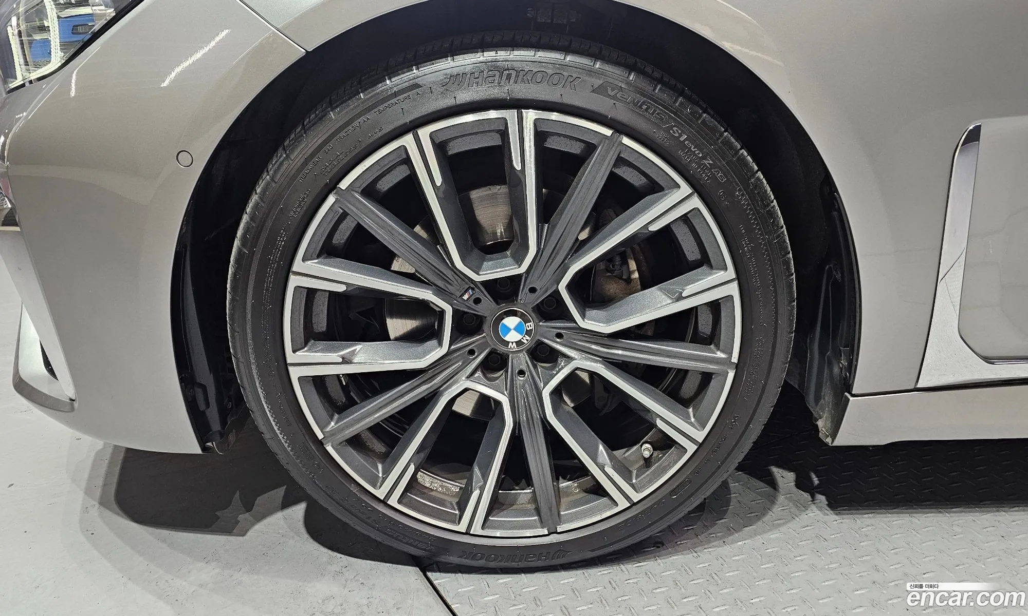 BMW 7 Series 2021 — 13
