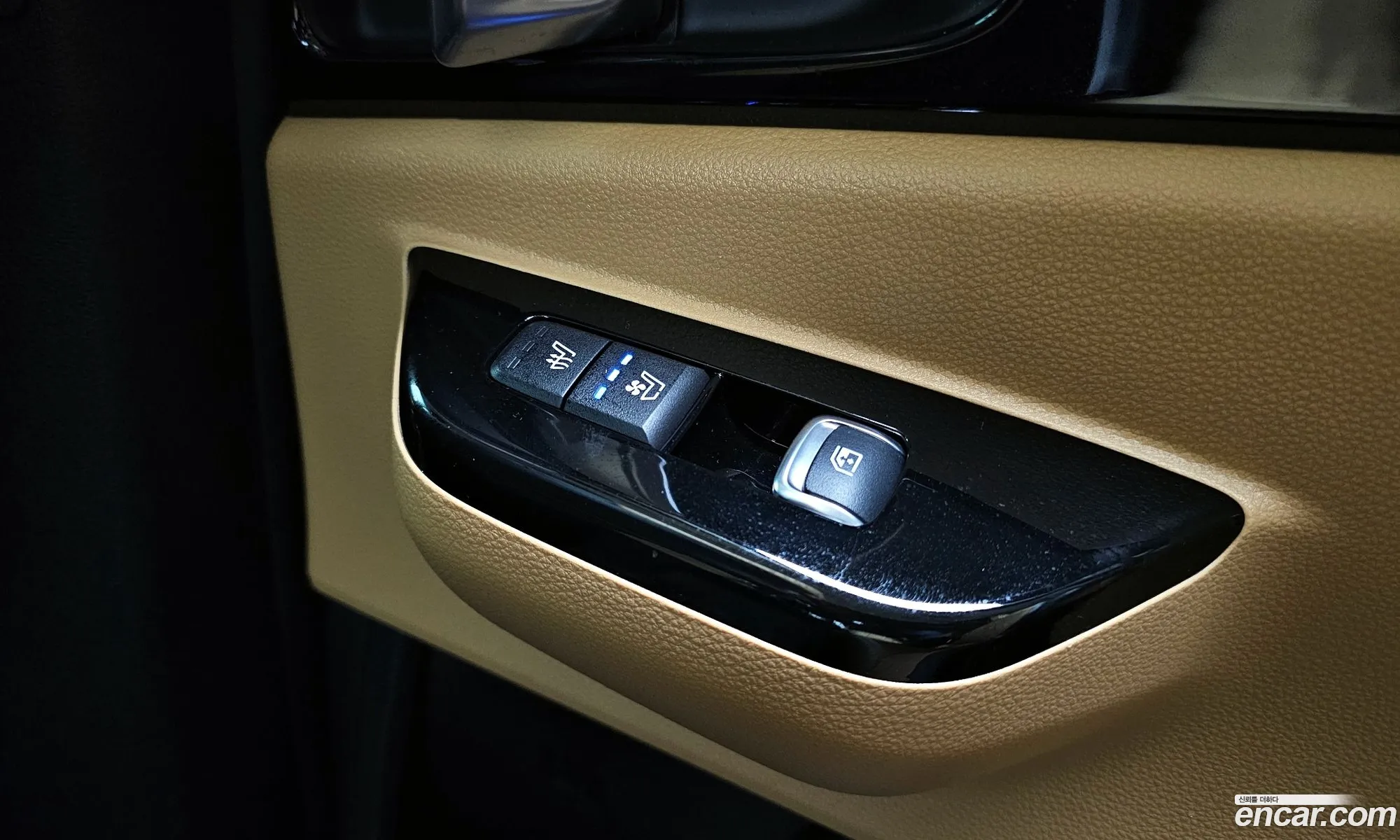 Kia Carnival 2022 — 7