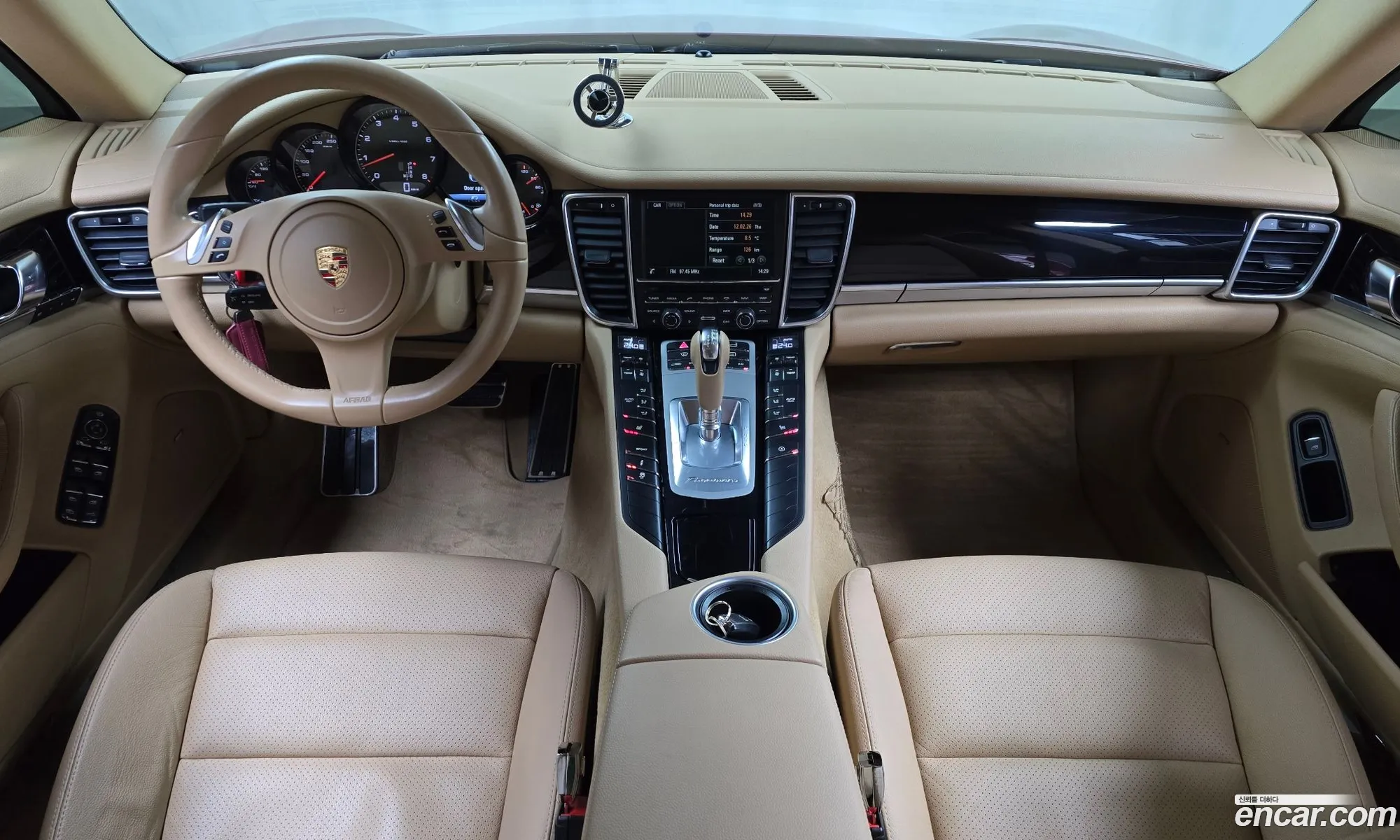 Porsche Panamera 2015 — 15