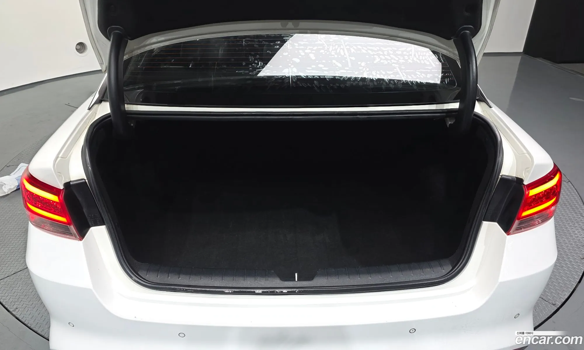 Kia K5 2015 — 2