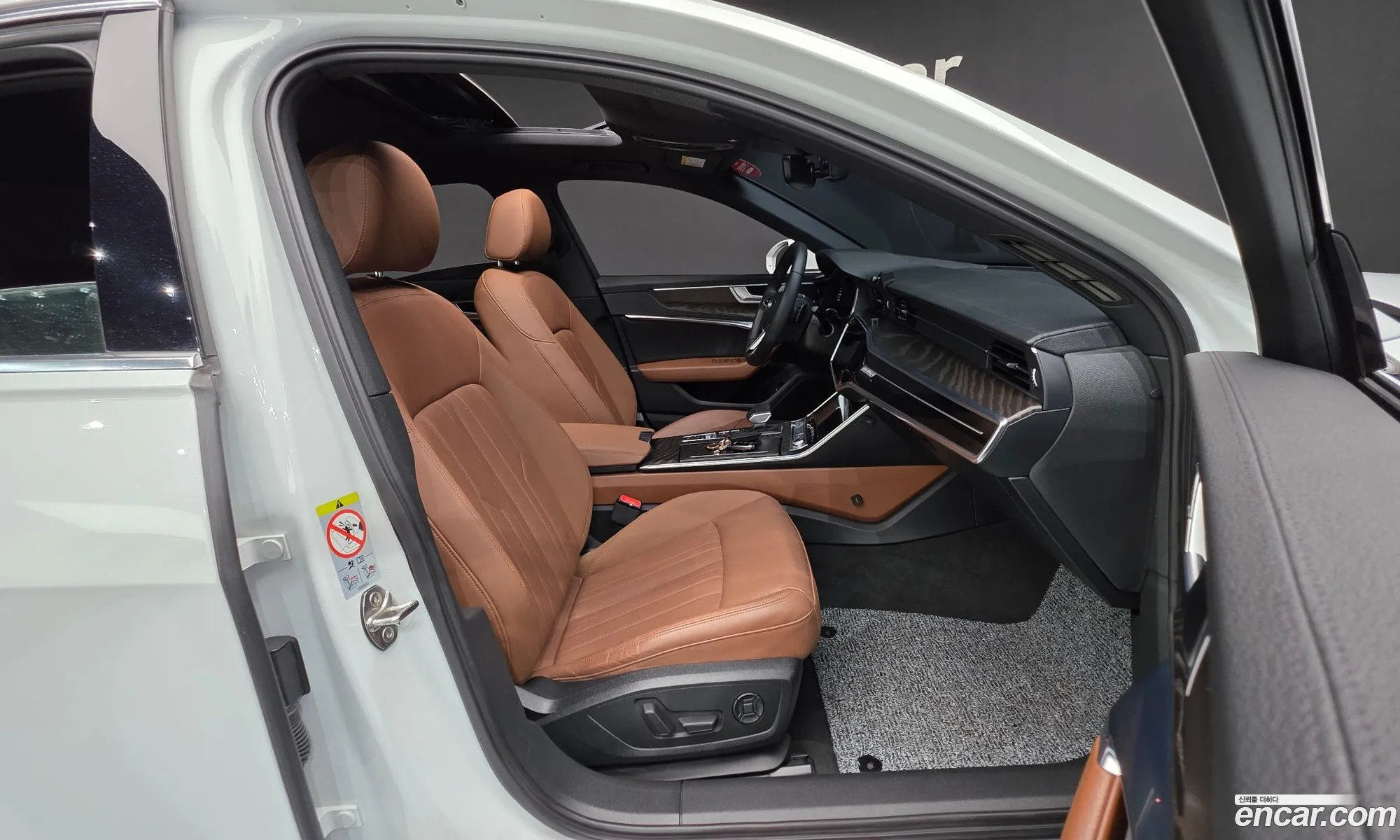 Audi A6 2019 WAUZZZF21LN008901 — 8
