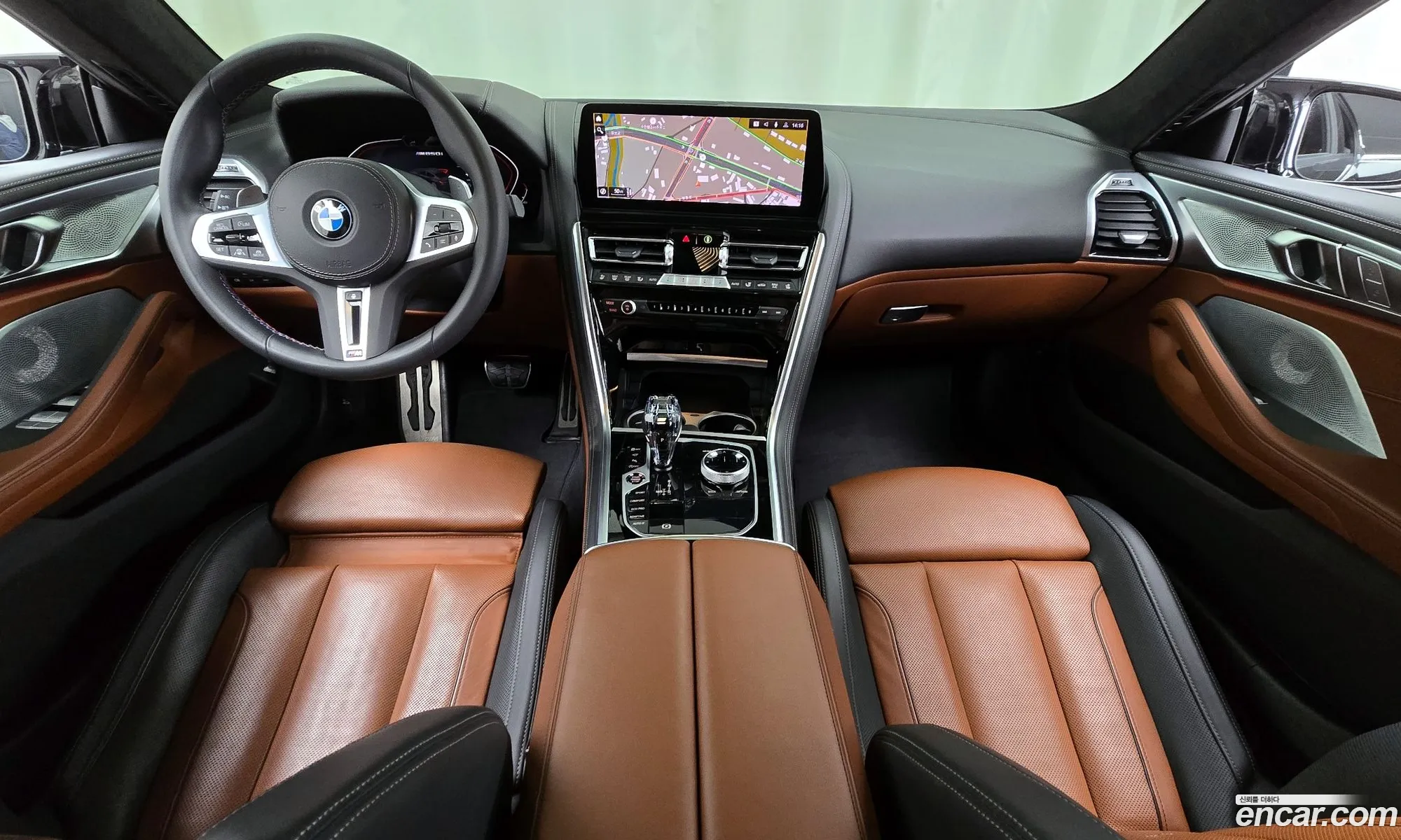 BMW 8 Series 2023 — 9