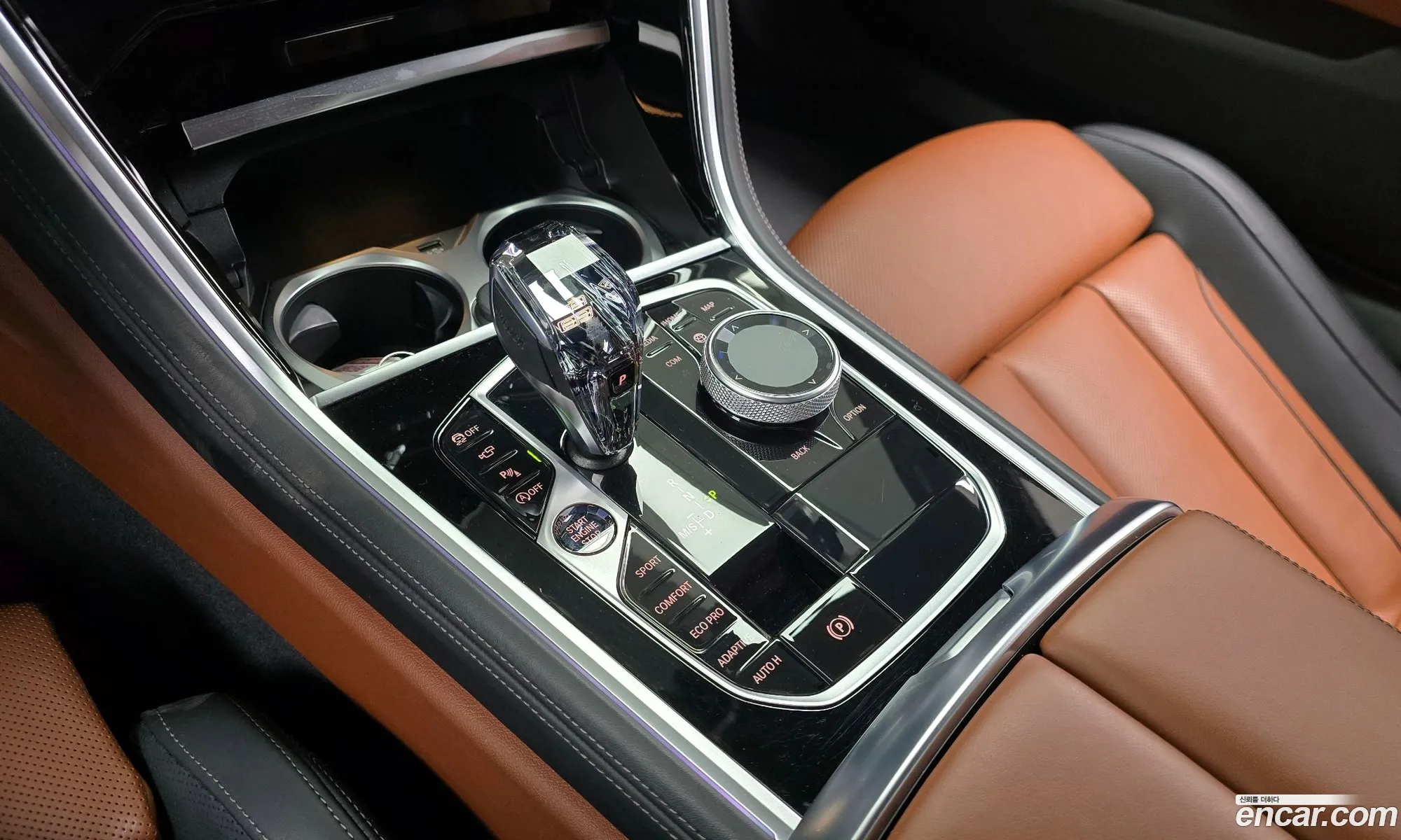 BMW 8 Series 2023 — 18