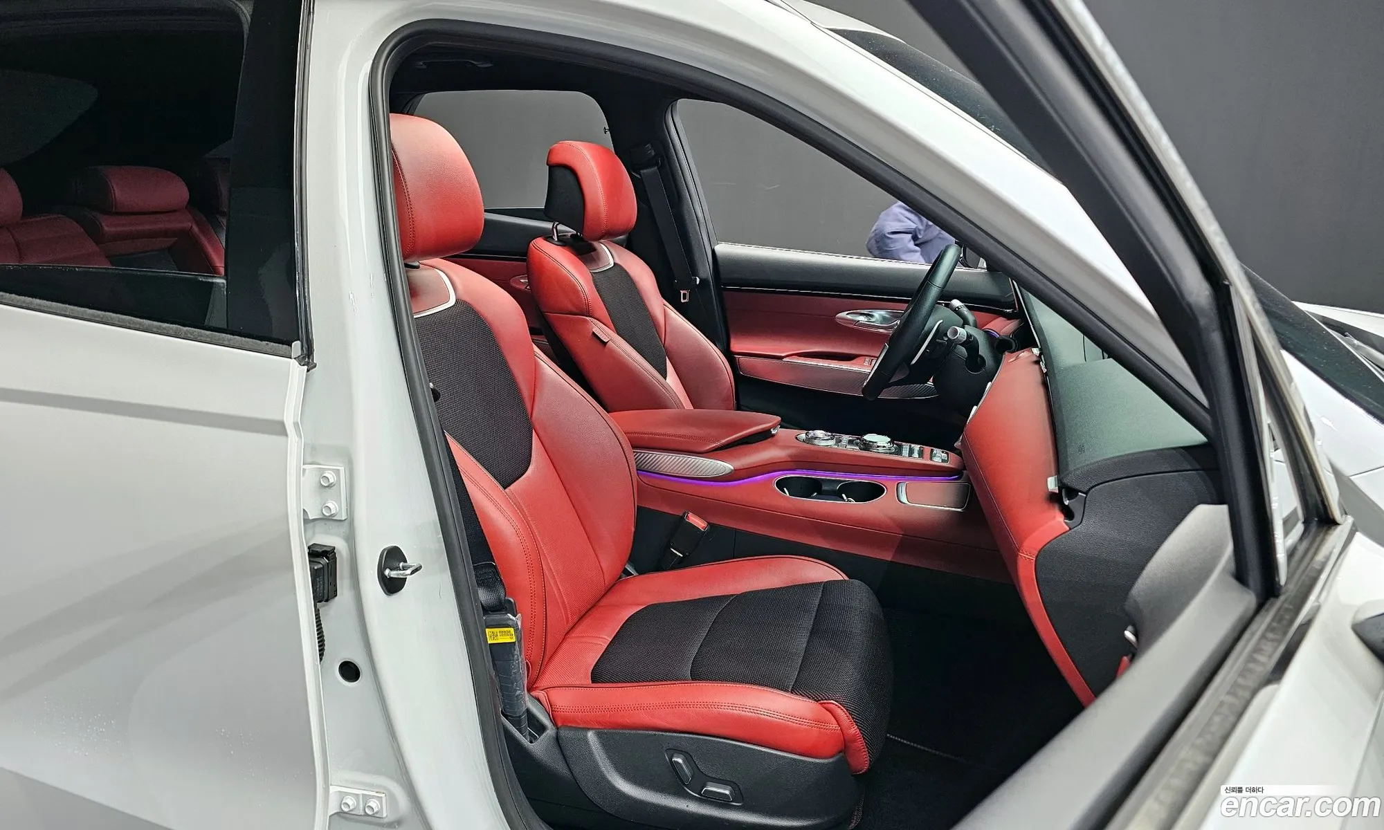 Genesis GV70 2022 — 14