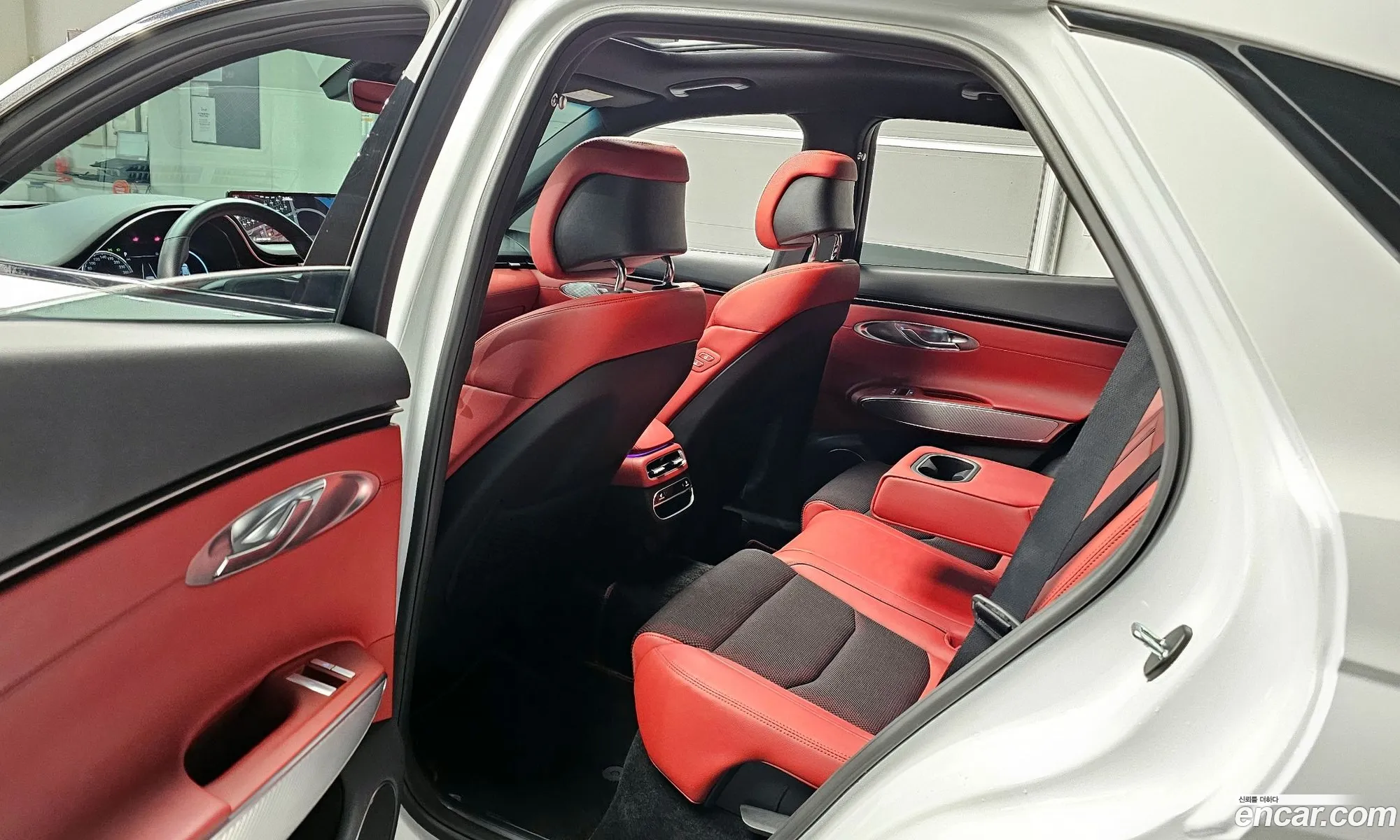 Genesis GV70 2022 — 13