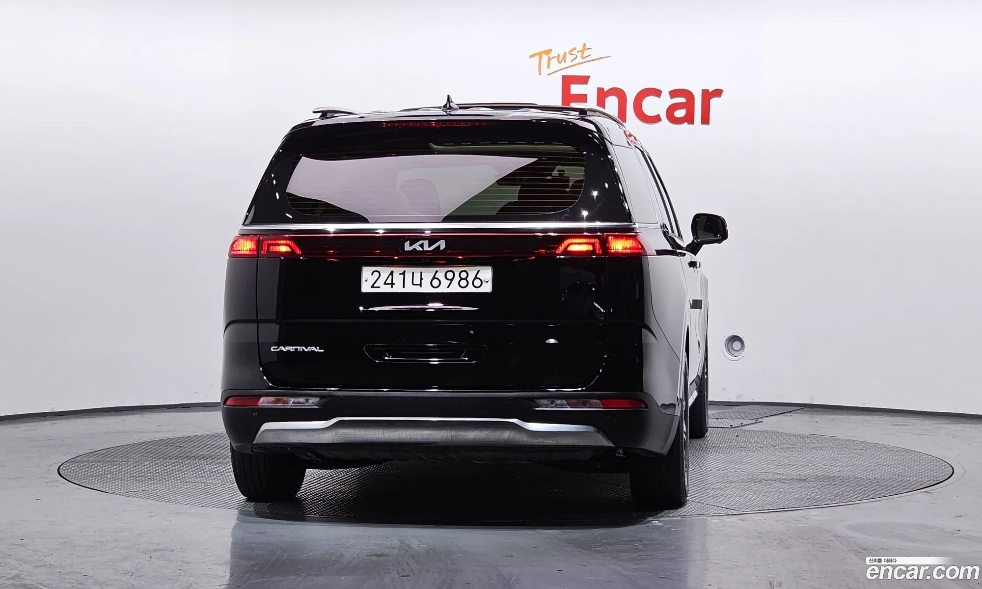 Kia Carnival 2022 — 16