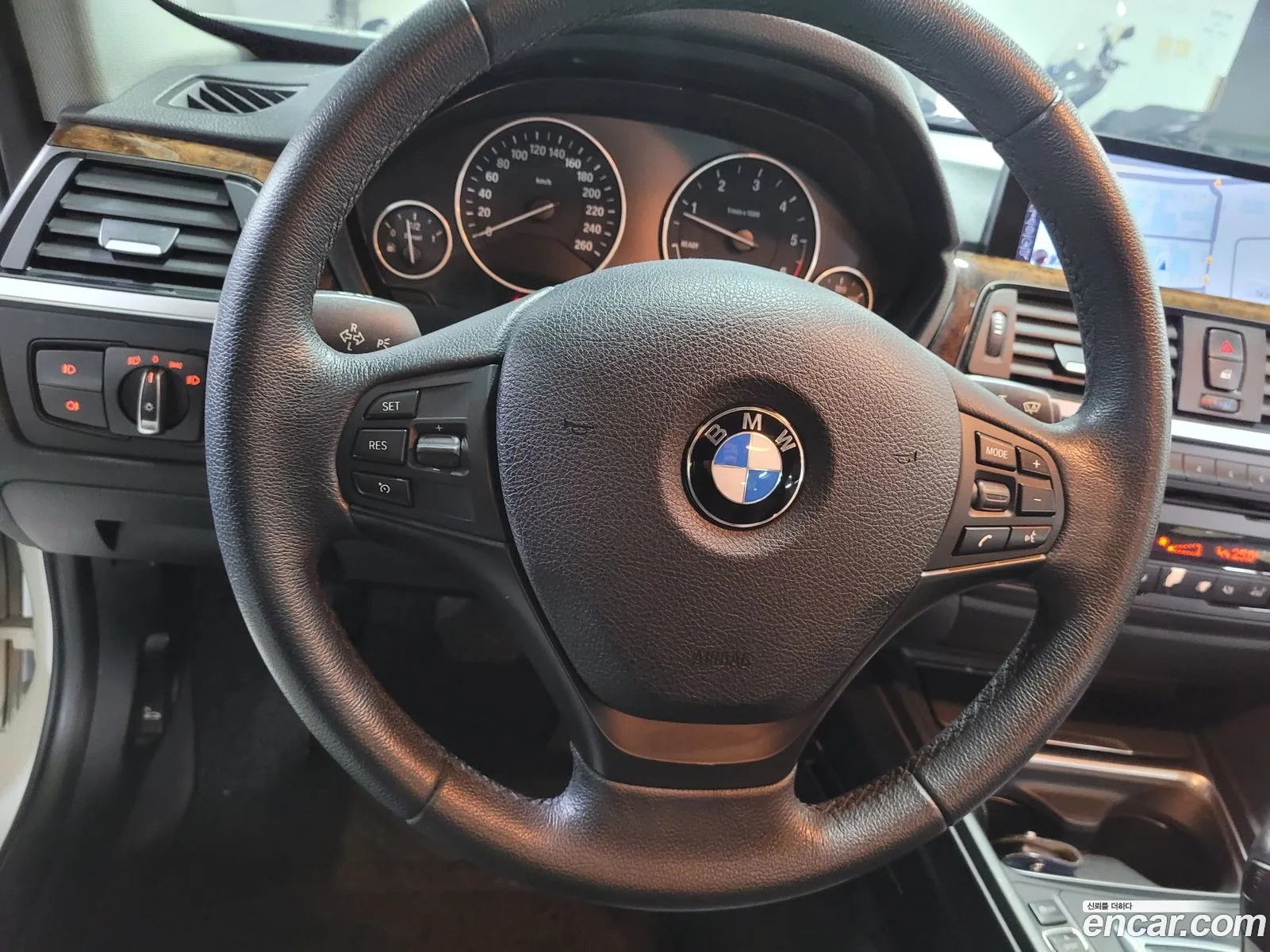 BMW 3 Series 2014 — 12