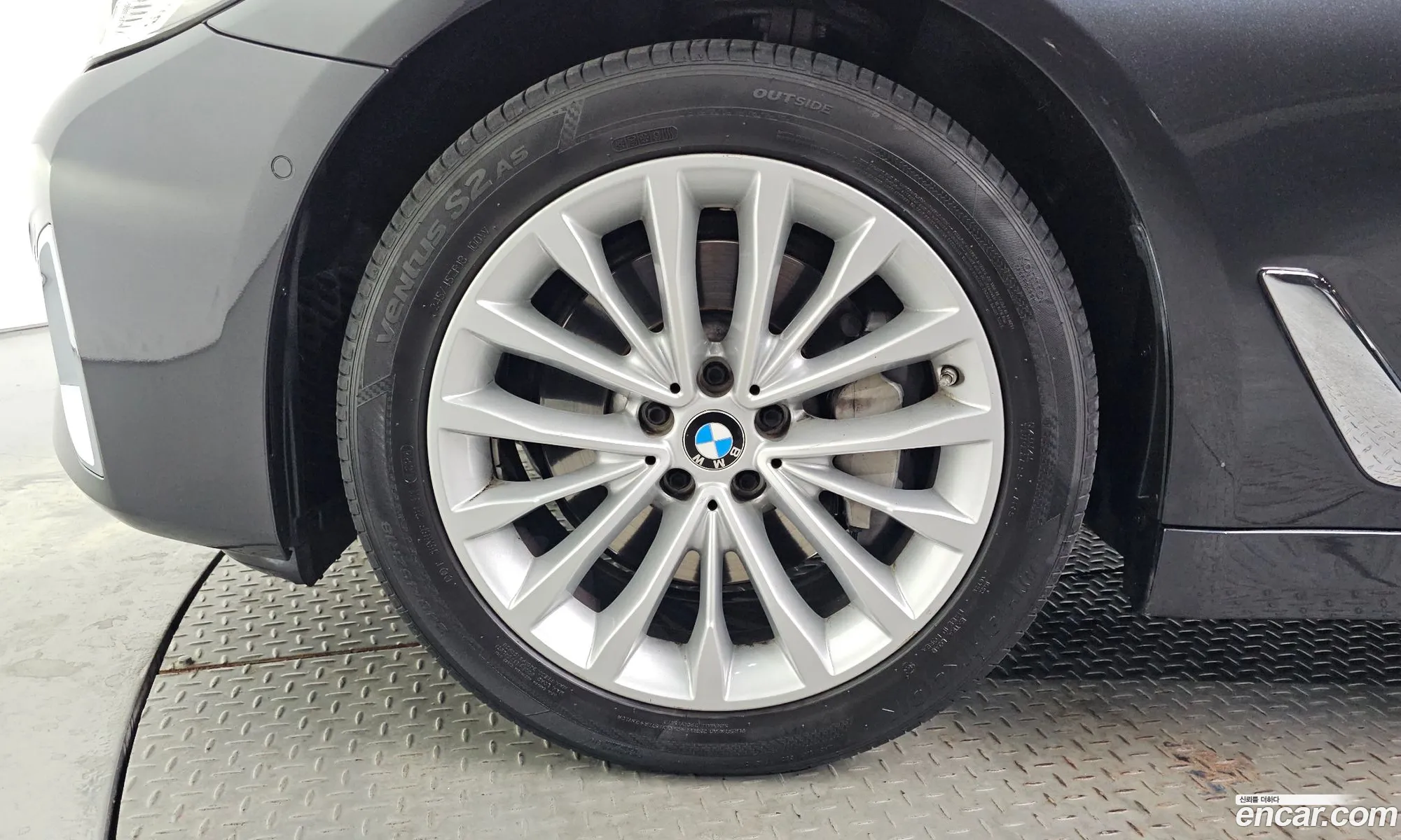 BMW 5 Series 2021 — 10