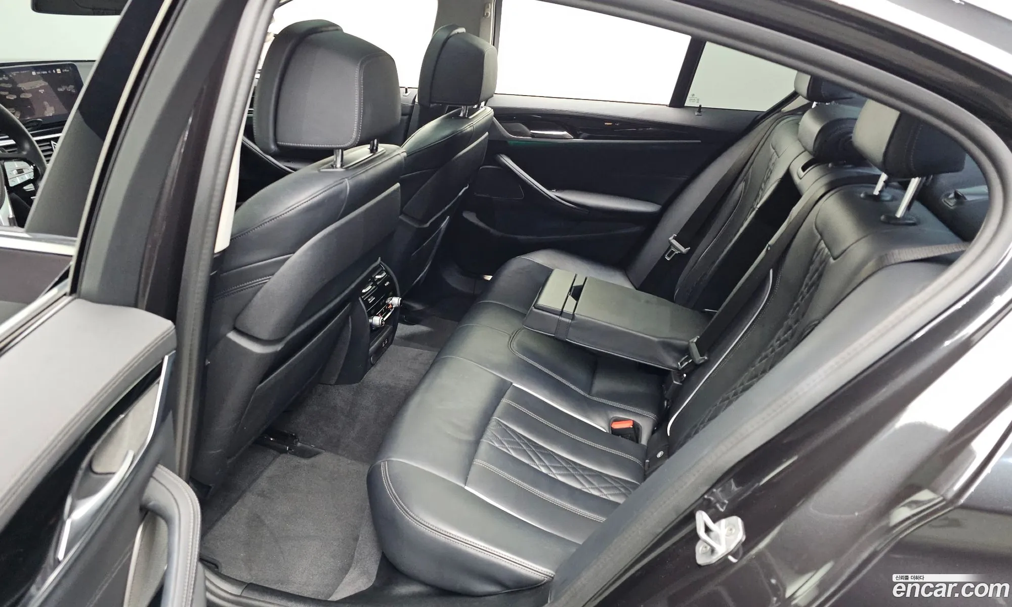 BMW 5 Series 2021 — 12