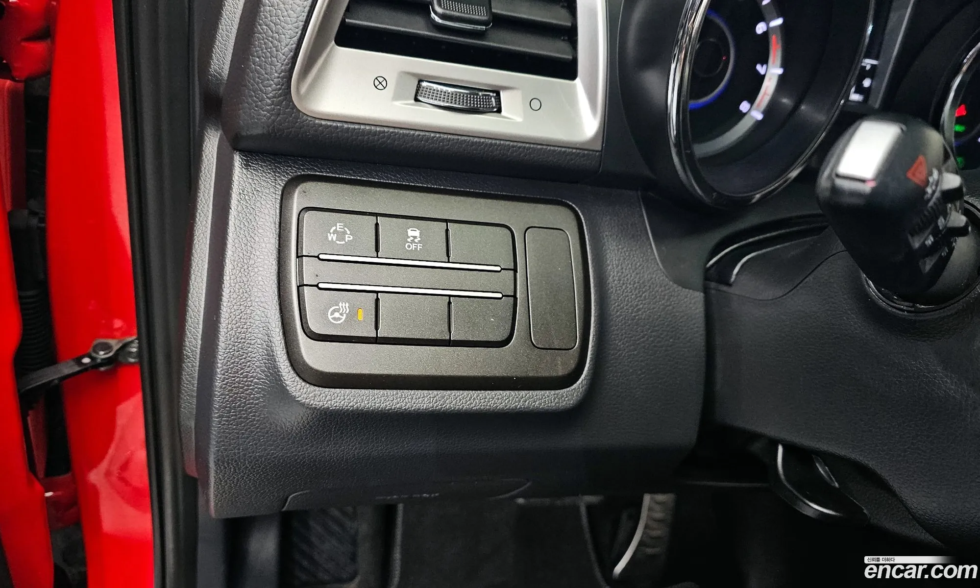 KG Mobility (SsangYong) Tivoli 2015 — 3