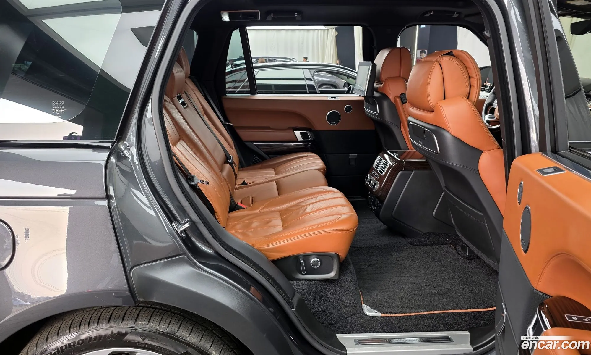 Land Rover Range Rover 2017 SALGA3FE6HA356080 — 19