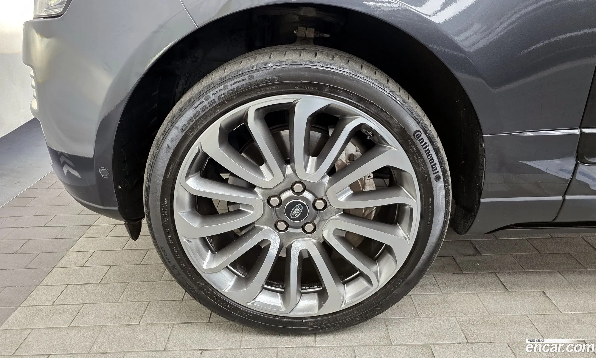 Land Rover Range Rover 2017 SALGA3FE6HA356080 — 12