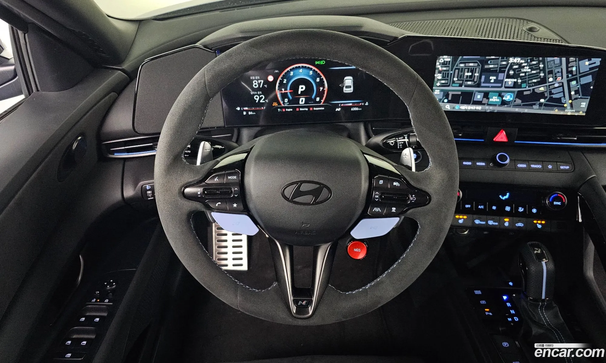 Hyundai Elantra 2025 — 15