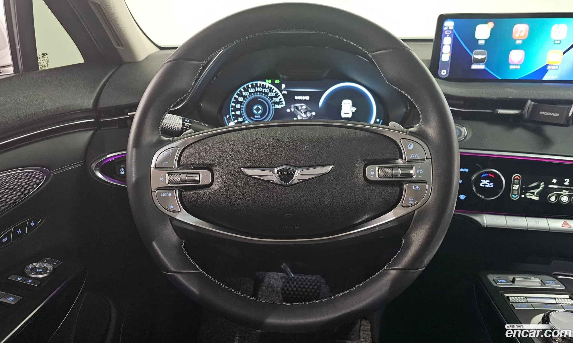 Genesis GV70 2022 — 13