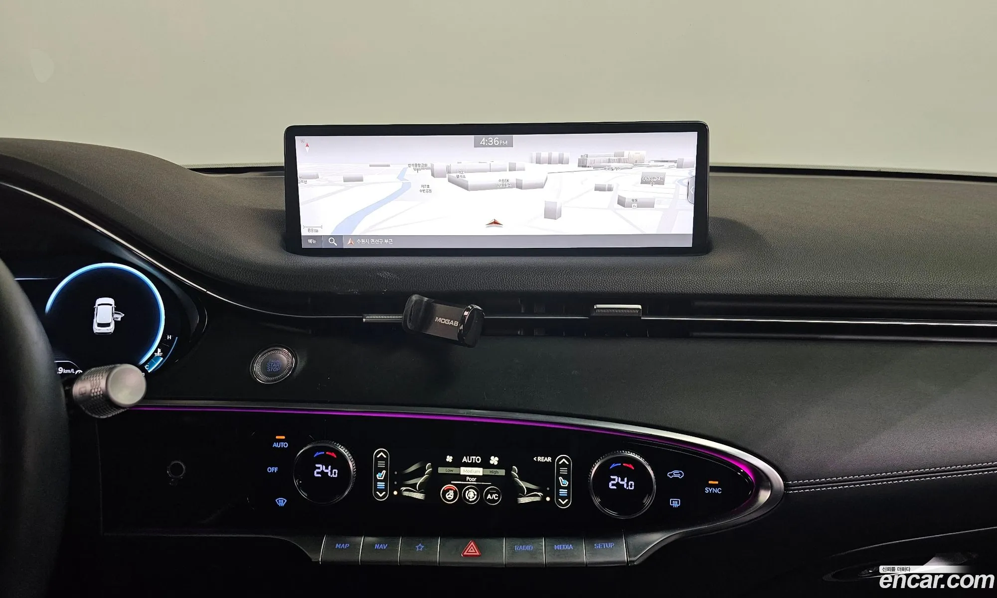 Genesis GV70 2022 — 10