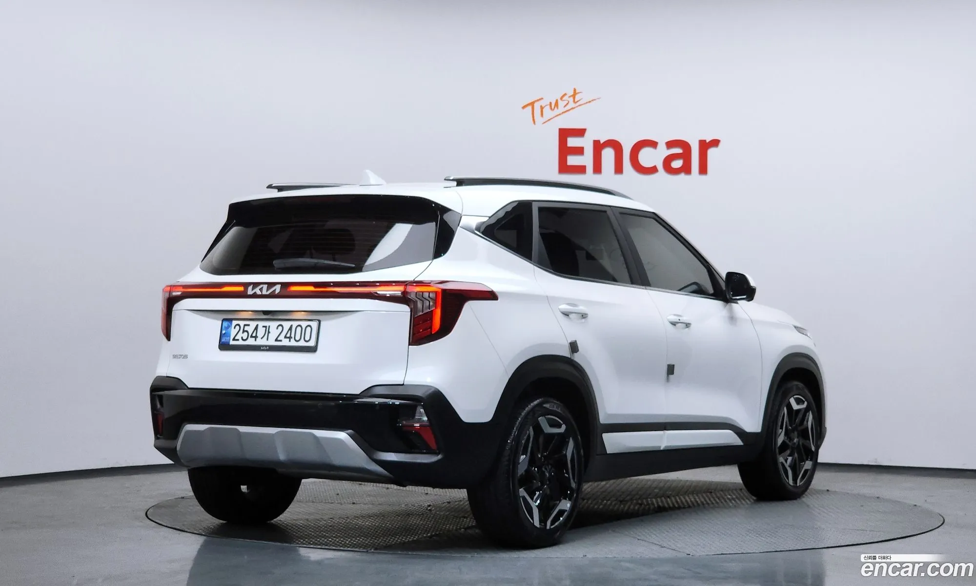 Kia Seltos 2022 — 16