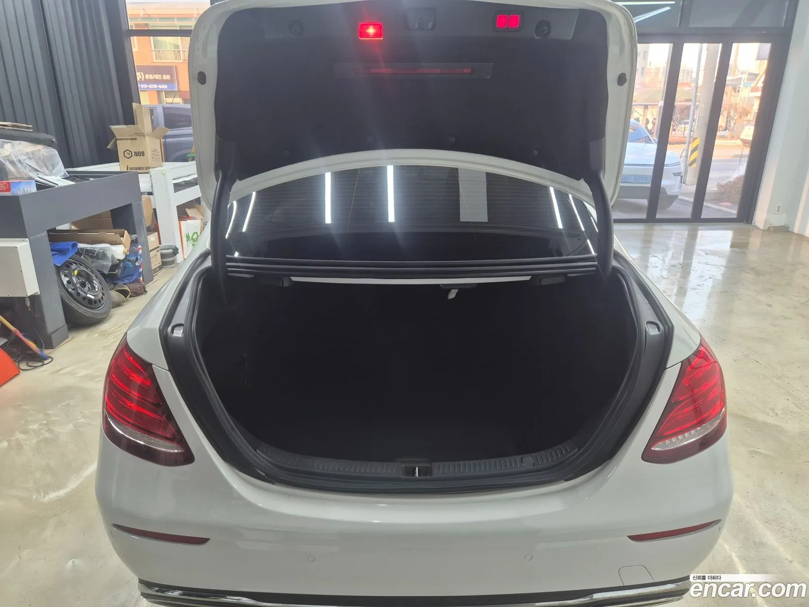 Mercedes-Benz E-Class W213 2017 — 18